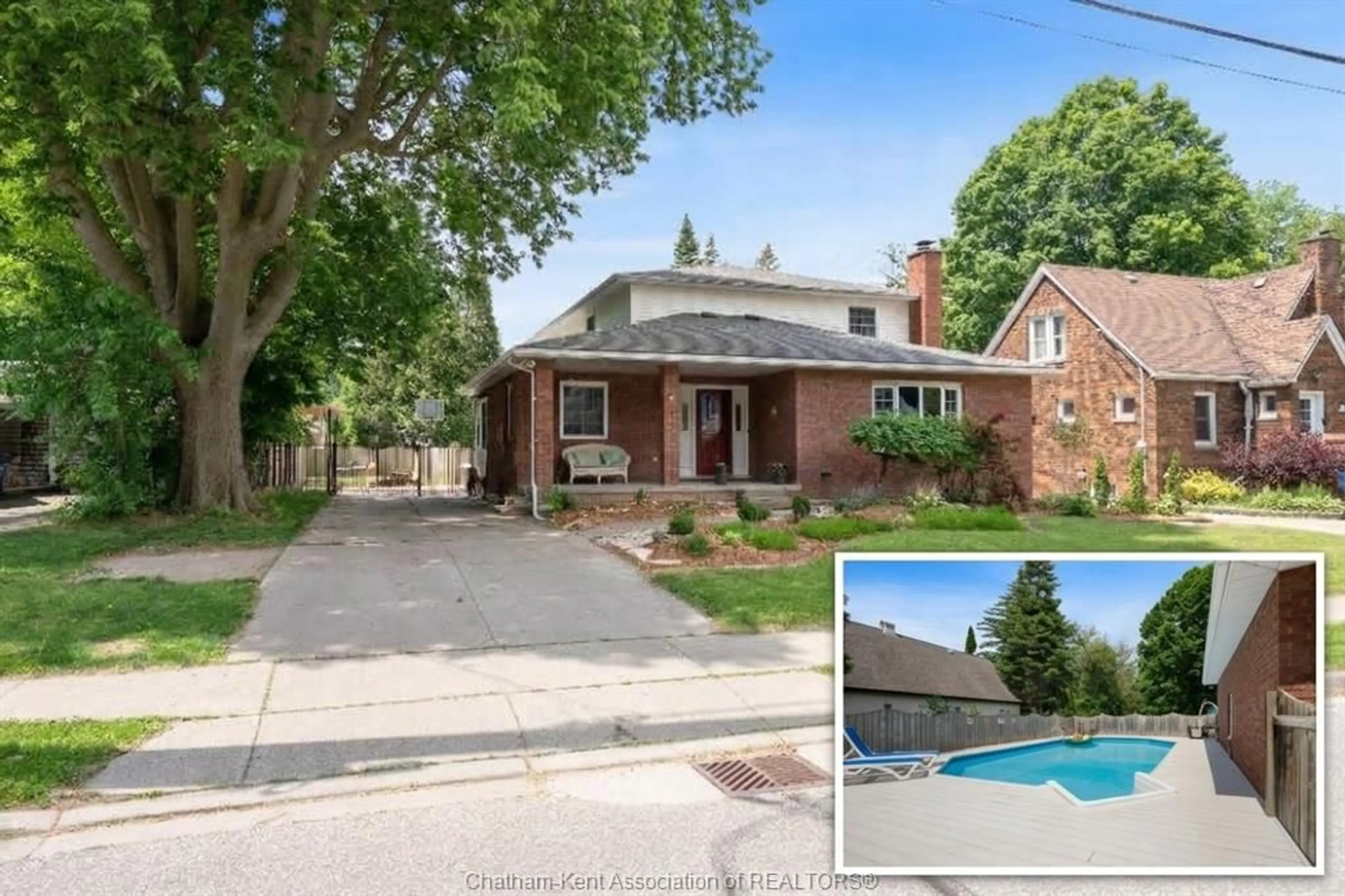 A pic from outside/outdoor area/front of a property/back of a property/a pic from drone, street for 138 ELIZABETH St, Chatham Ontario N7L 2Y4