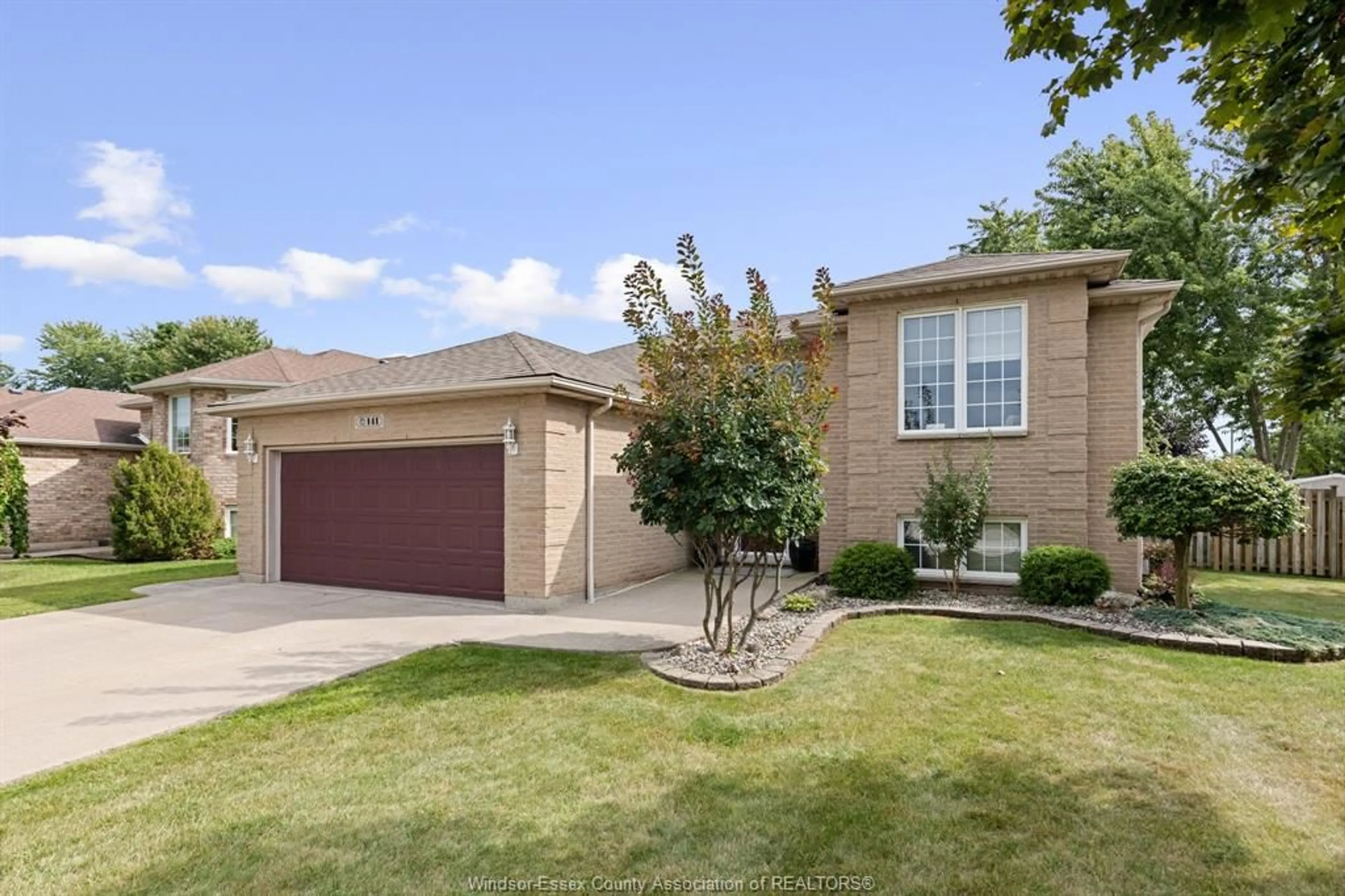 Home with brick exterior material, street for 141 RAILWAY Crt, Kingsville Ontario N9Y 3Z6