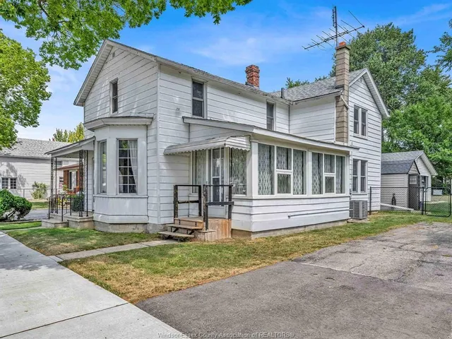 235 George St, Amherstburg 3