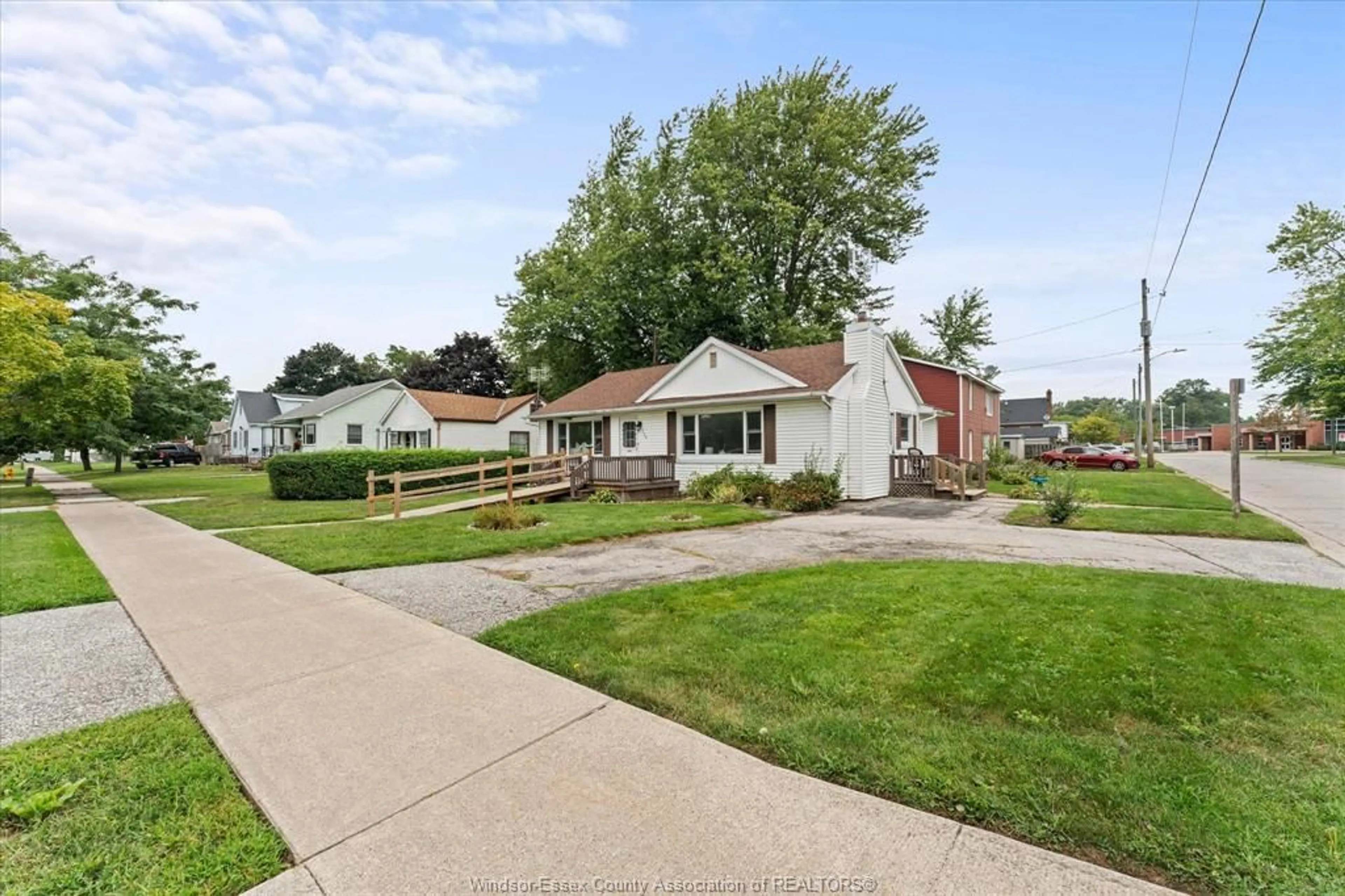 A pic from outside/outdoor area/front of a property/back of a property/a pic from drone, street for 108 GRACE St, Kingsville Ontario N9Y 1L1