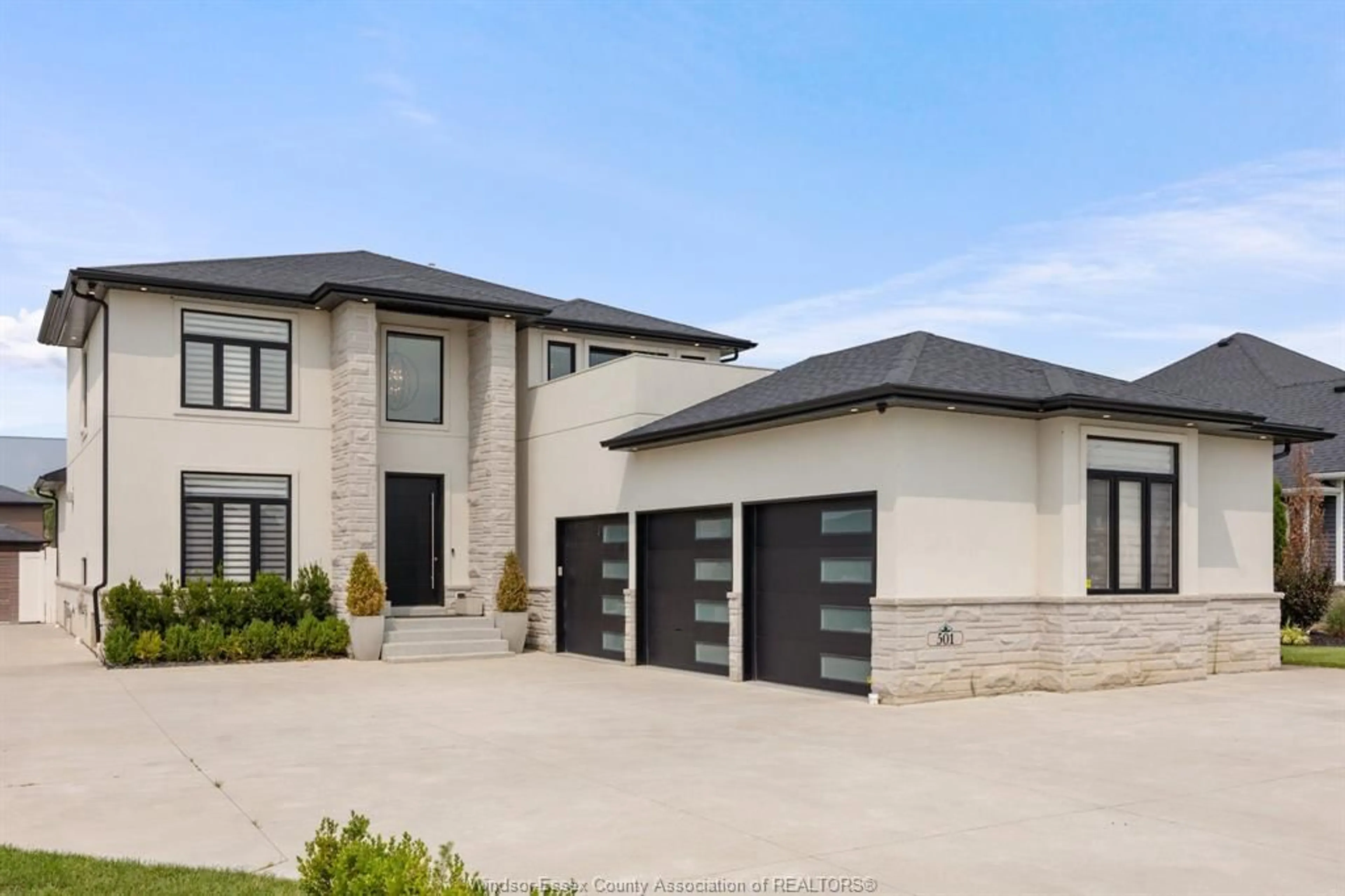Home with brick exterior material, street for 501 CALDWELL Crt, Amherstburg Ontario N9V 0G4