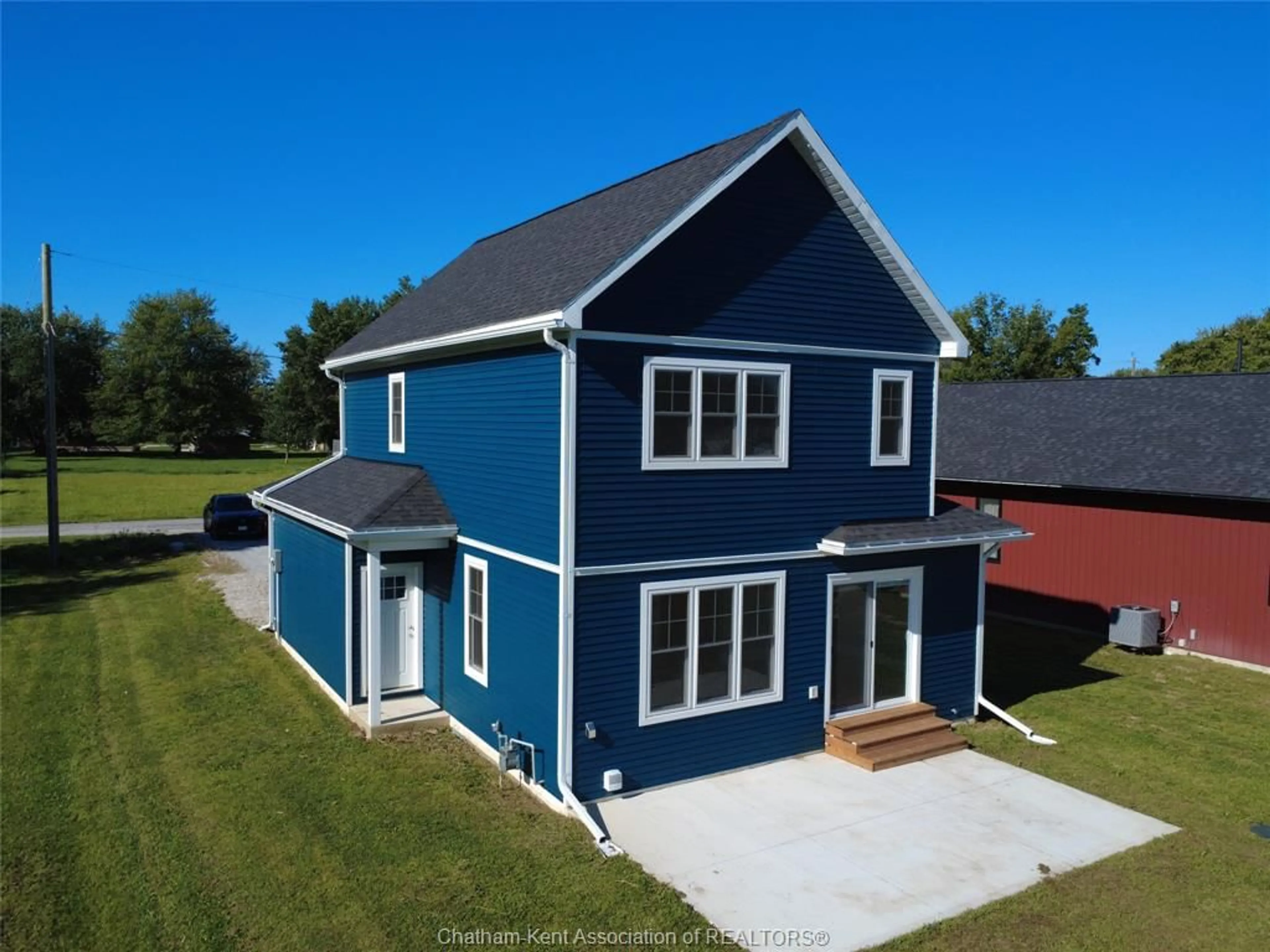 A pic from outside/outdoor area/front of a property/back of a property/a pic from drone, building for 39 Adelaide St, Shrewsbury Ontario N0P 1A0