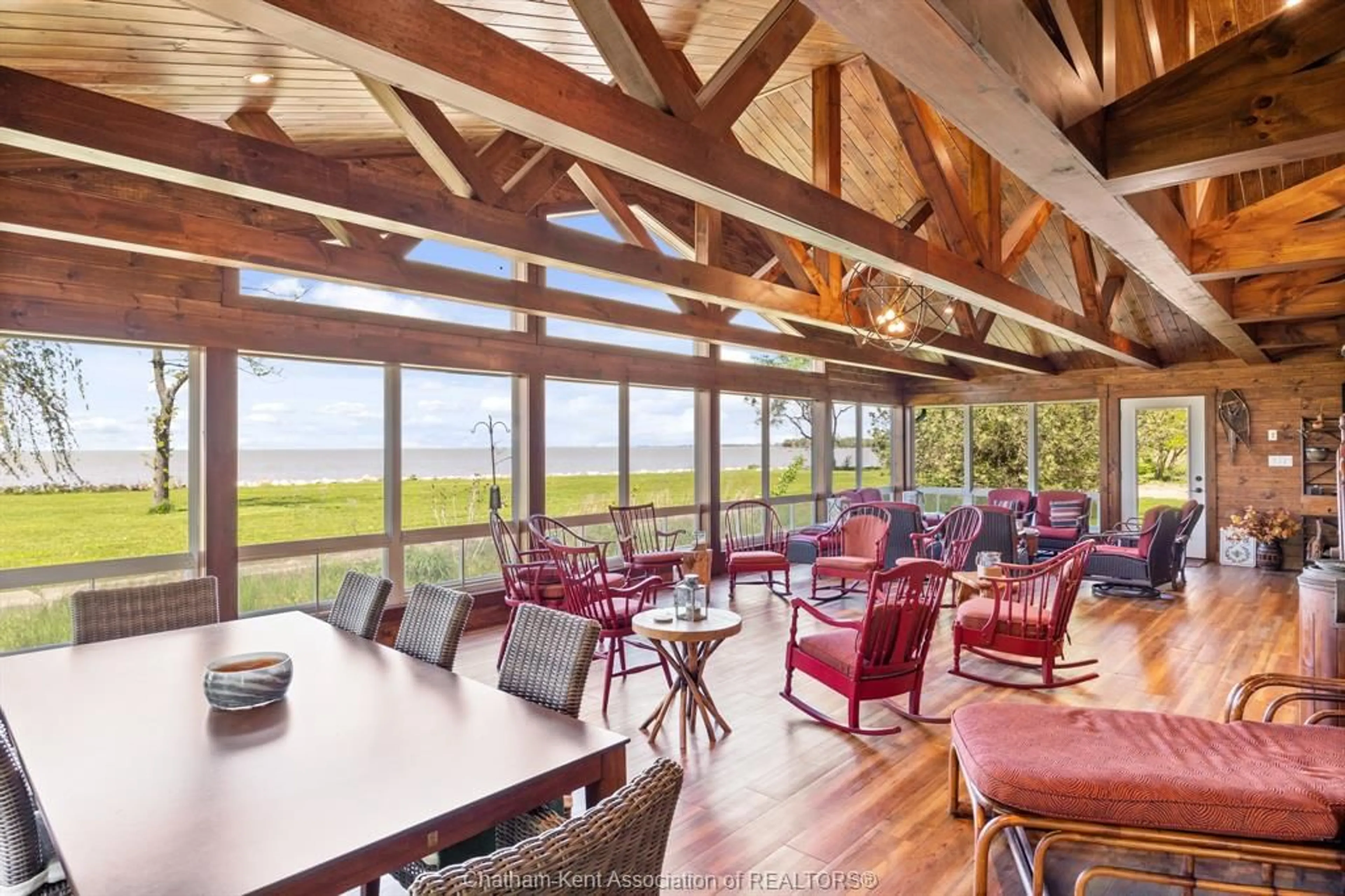 Dining room, wood/laminate floor for 16660 Couture Beach ..., Tilbury Ontario N0P 2L0