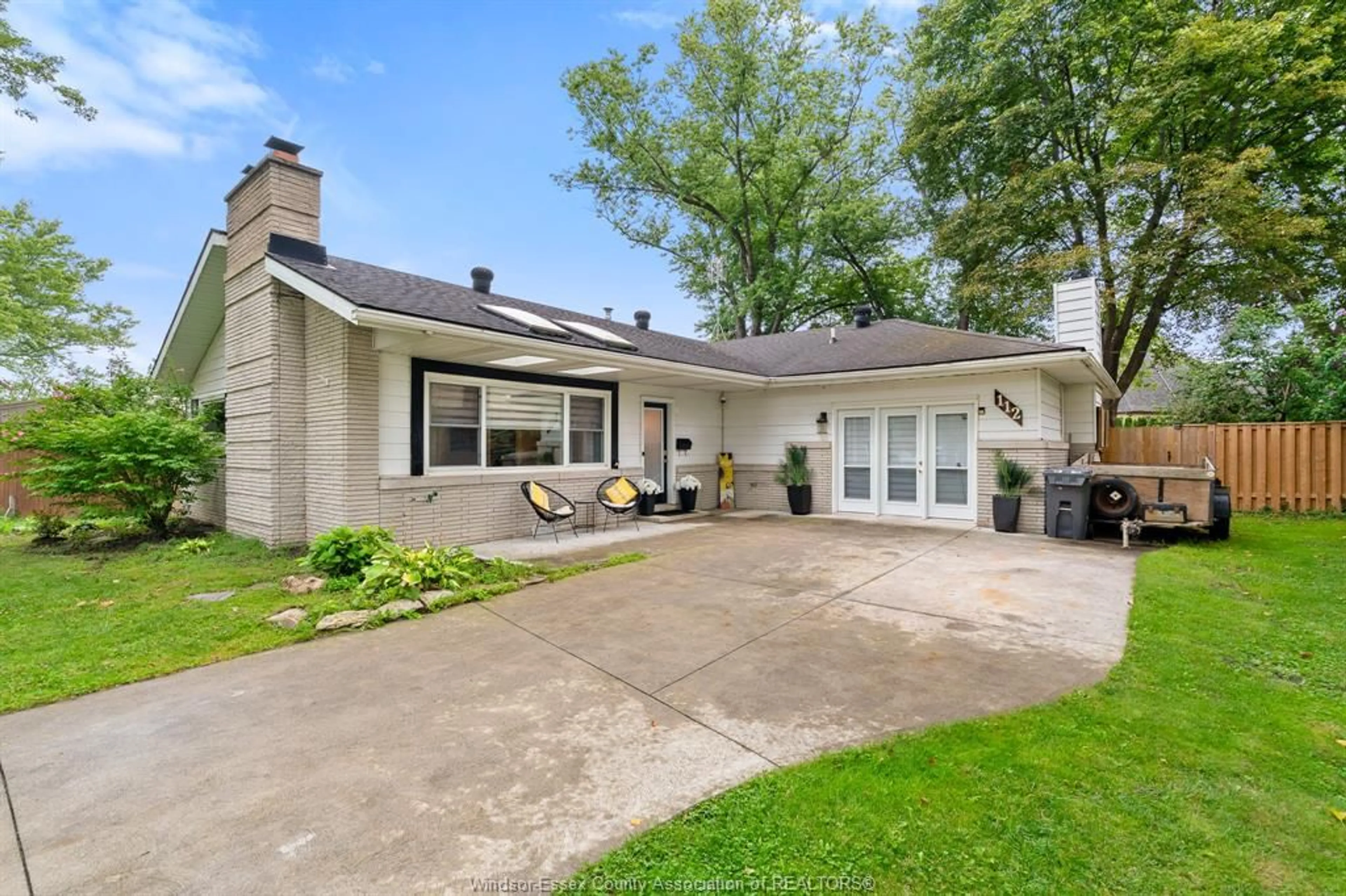 Unknown for 112 CLOVELLY, Tecumseh Ontario N8N 1G1
