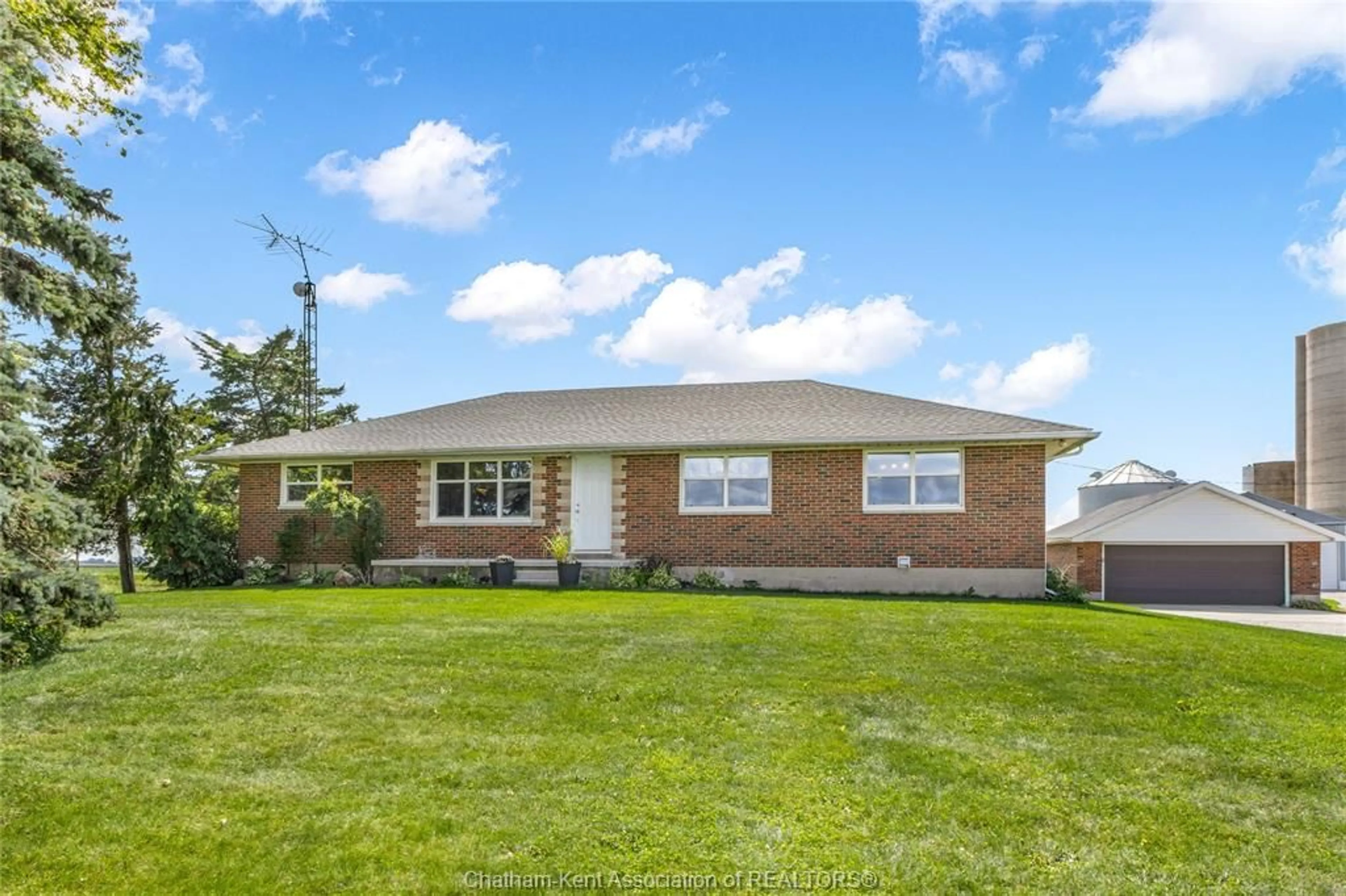 Home with brick exterior material, unknown for 27156 ST CLAIR Rd, Wallaceburg Ontario N8A 4L3