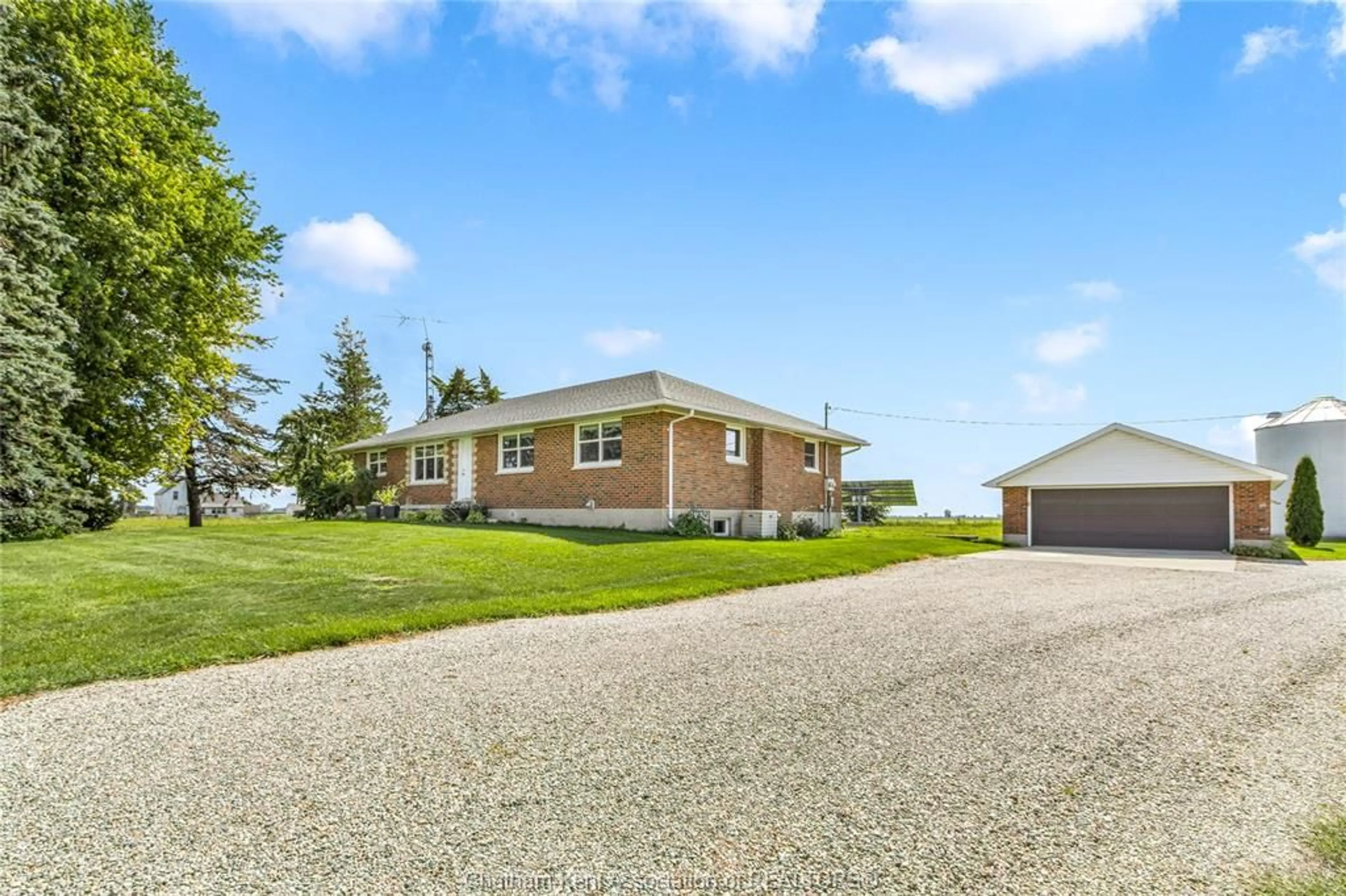 Unknown for 27156 ST CLAIR Rd, Wallaceburg Ontario N8A 4L3