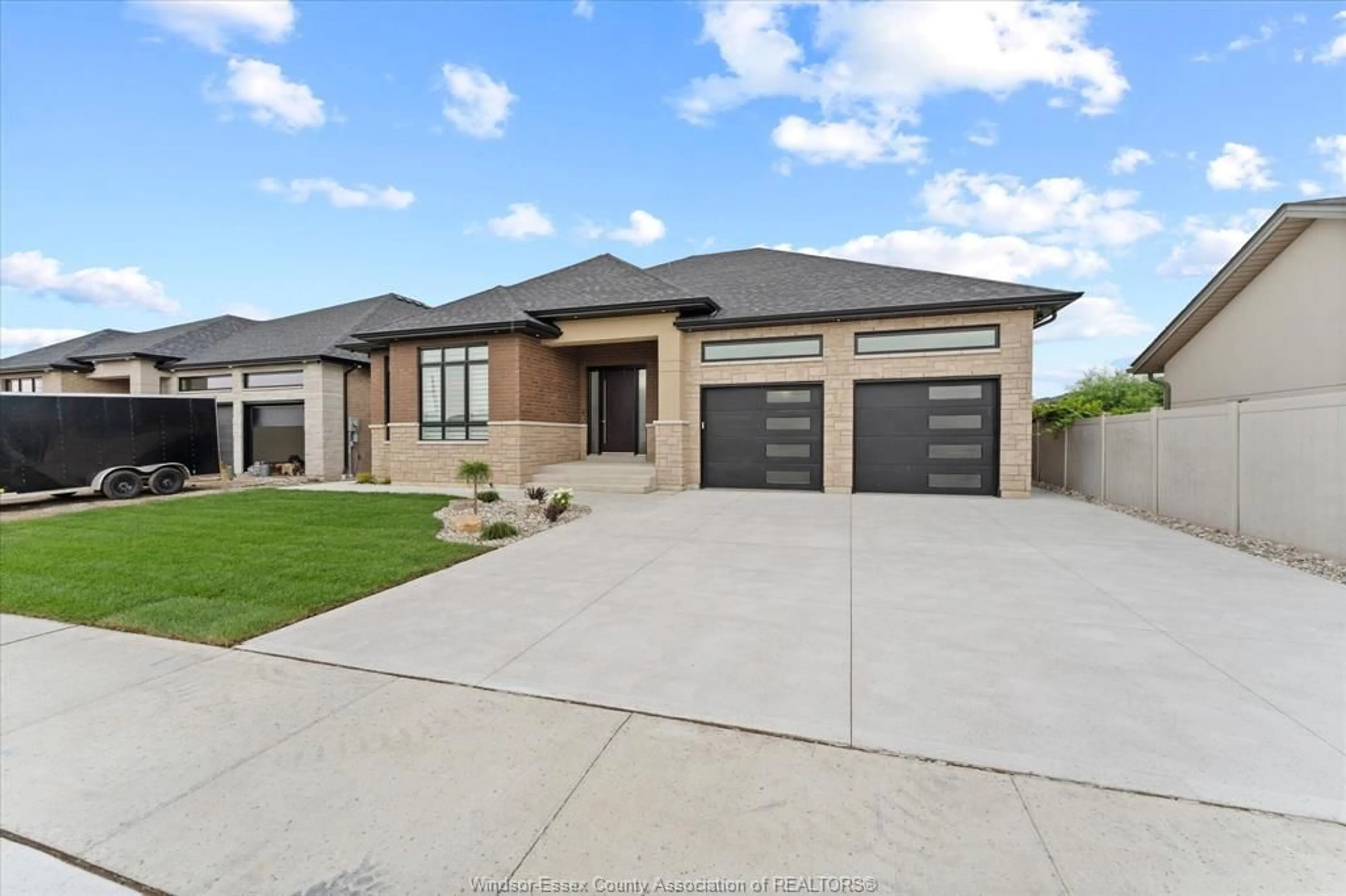 Home with brick exterior material, street for 6215 CHESTNUT St, LaSalle Ontario N9H 0R5
