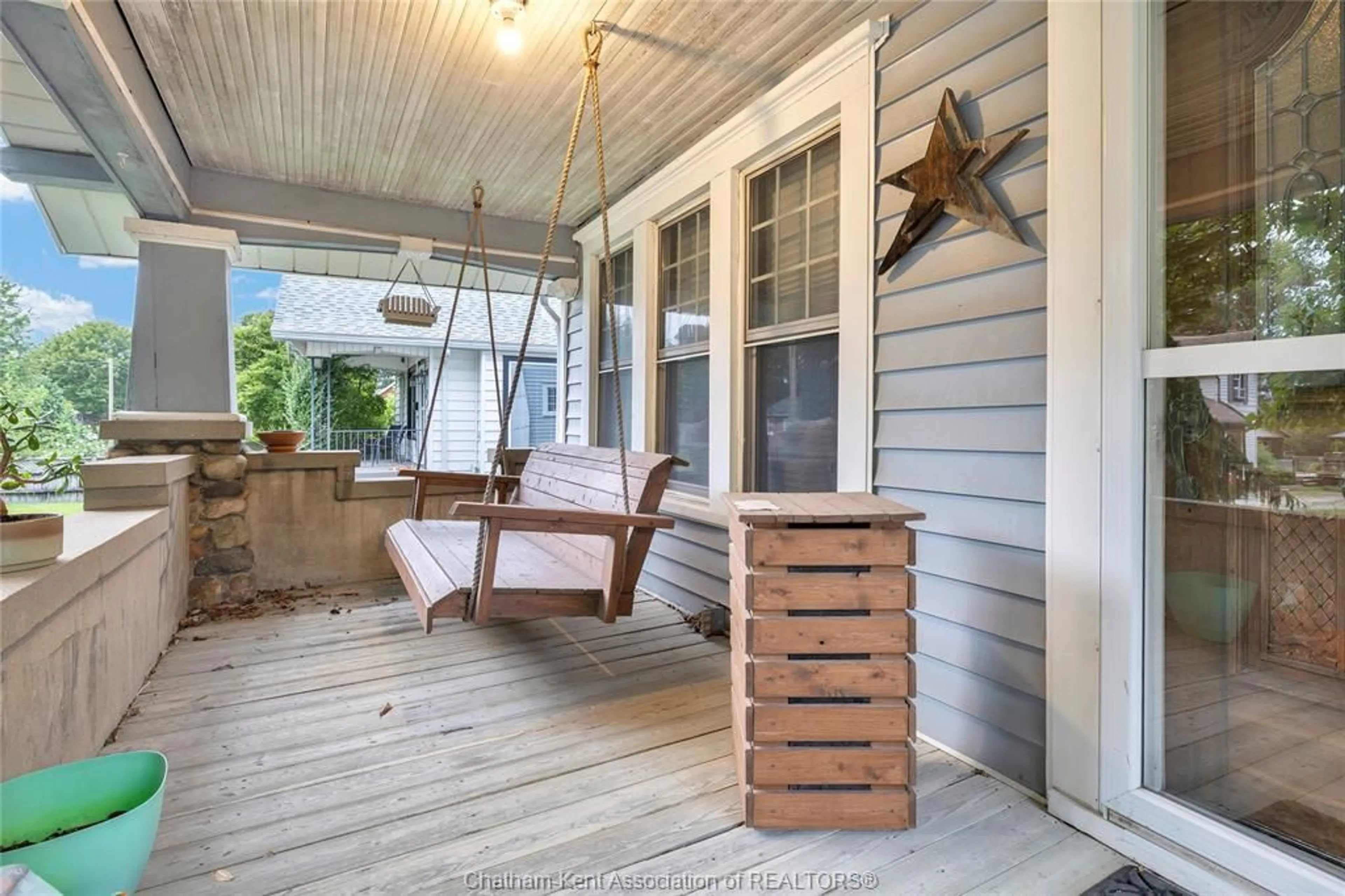 Patio, street for 209 JOSEPH St, Chatham-Kent Ontario N7L 3H1