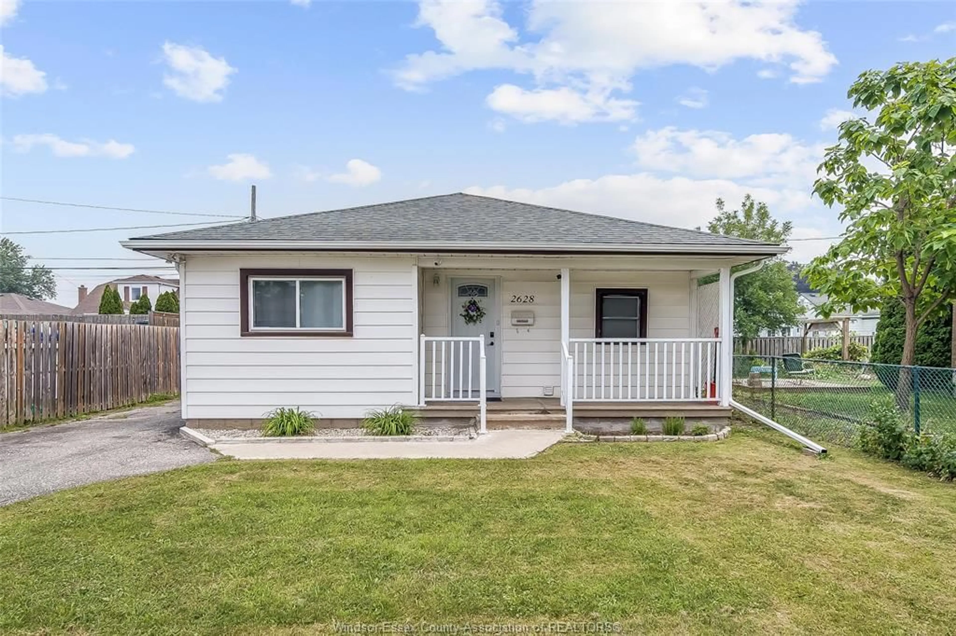 Home with vinyl exterior material, street for 2628 MEIGHEN Rd, Windsor Ontario N8W 4C5
