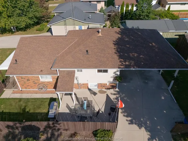61 VANIER Dr, Chatham 3