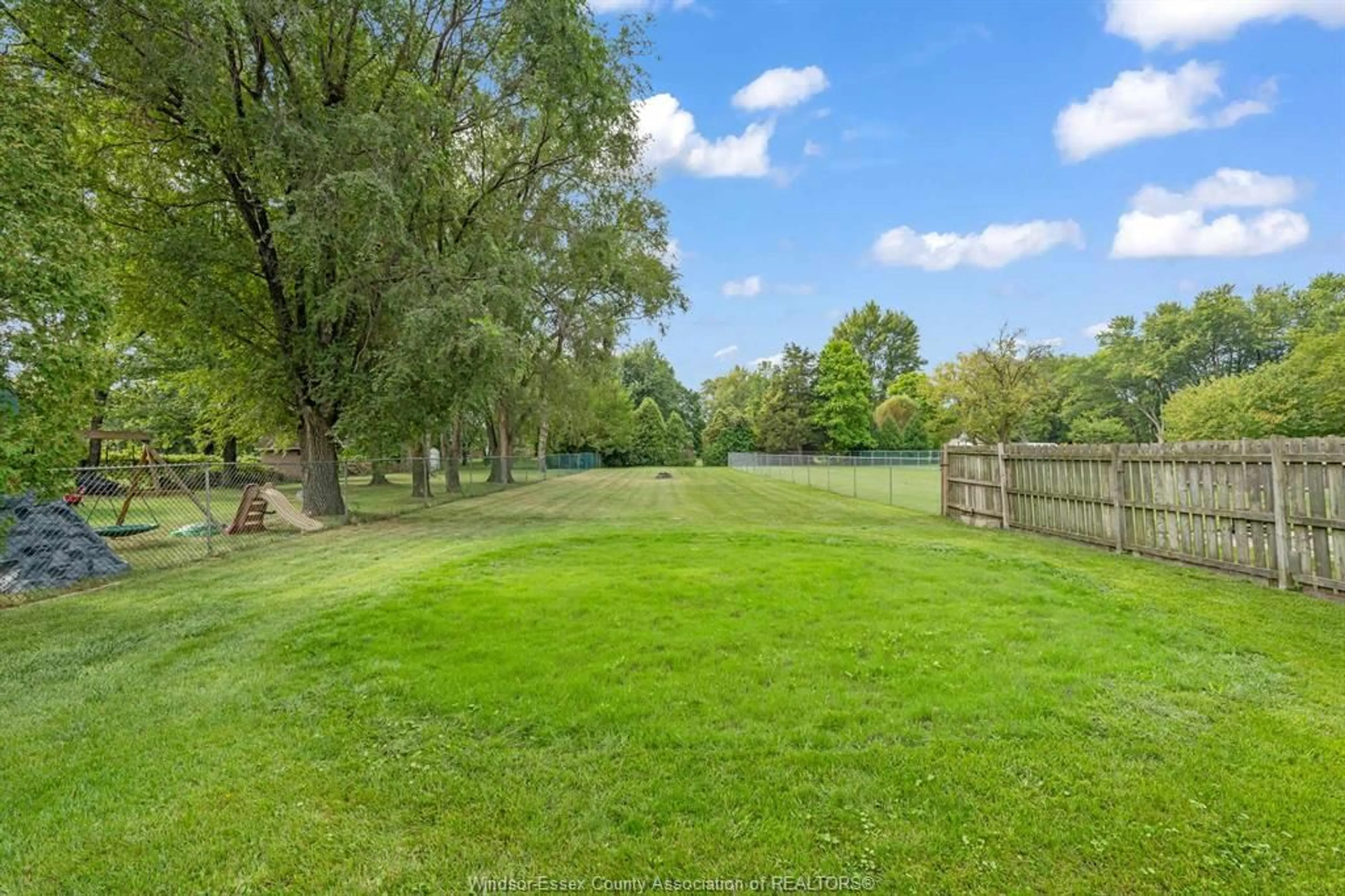 A pic from outside/outdoor area/front of a property/back of a property/a pic from drone, water/lake/river/ocean view for 231 St. Arnaud, Amherstburg Ontario N9V 2P2