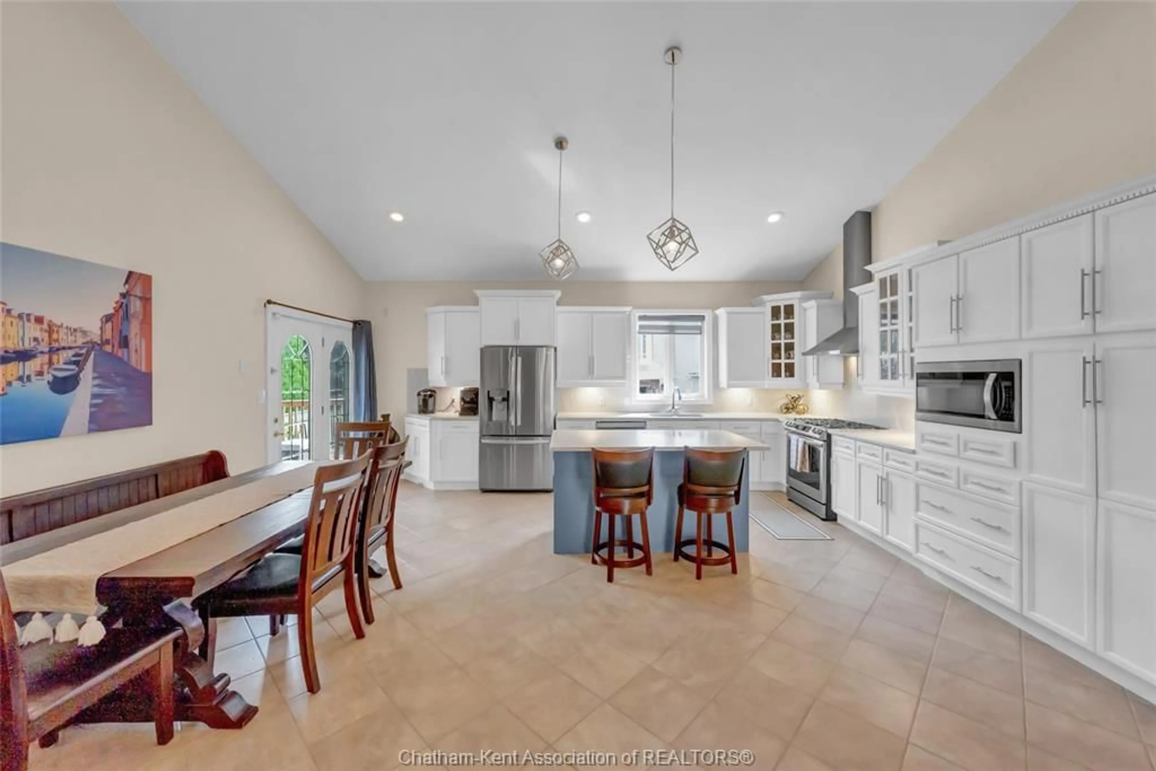 Open concept kitchen, ceramic/tile floor for 45 MORNING GLORY Lane, Chatham Ontario N7L 5R6