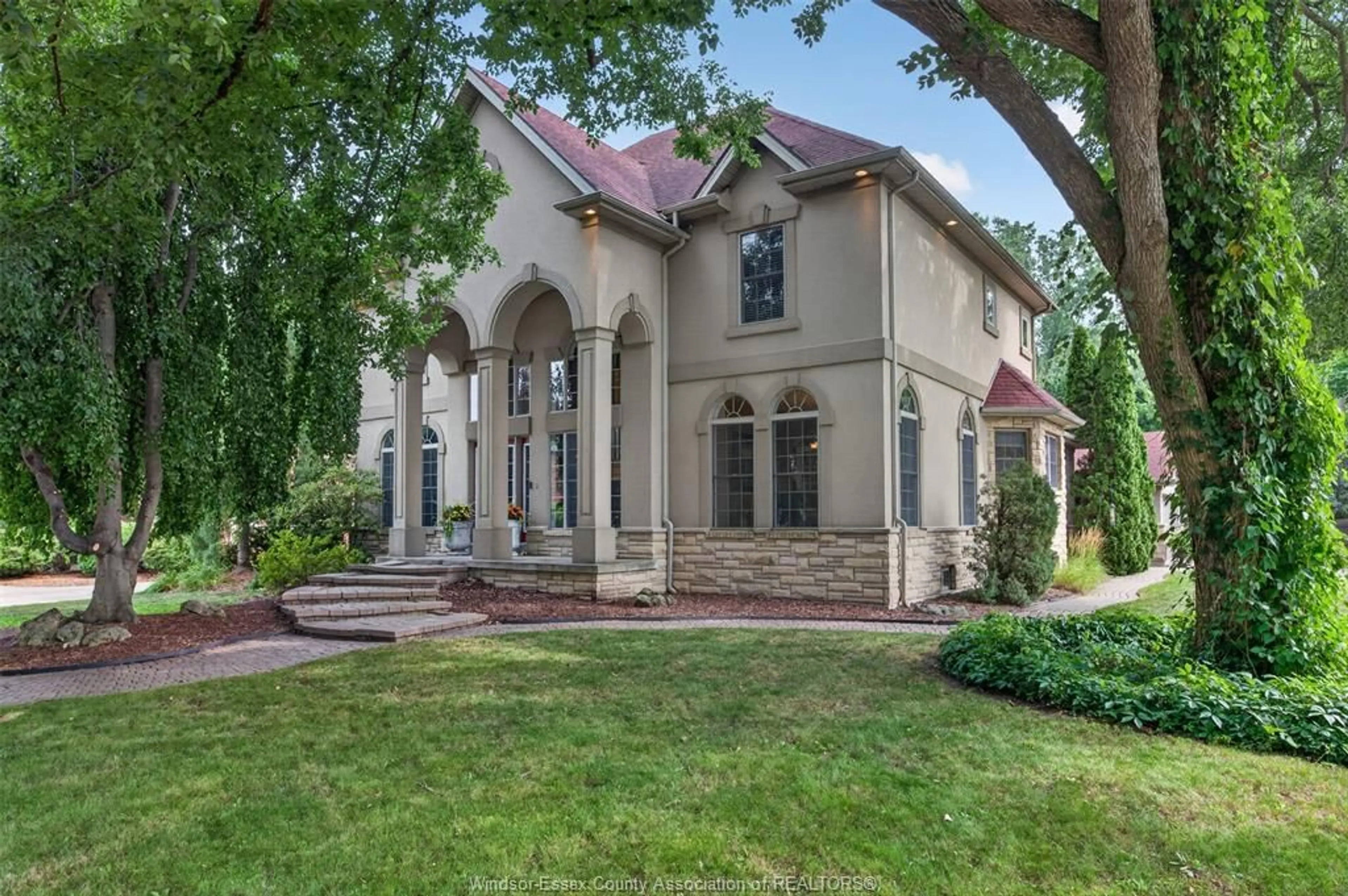 Home with brick exterior material, street for 1150 Monty, LaSalle Ontario N9J 3S2