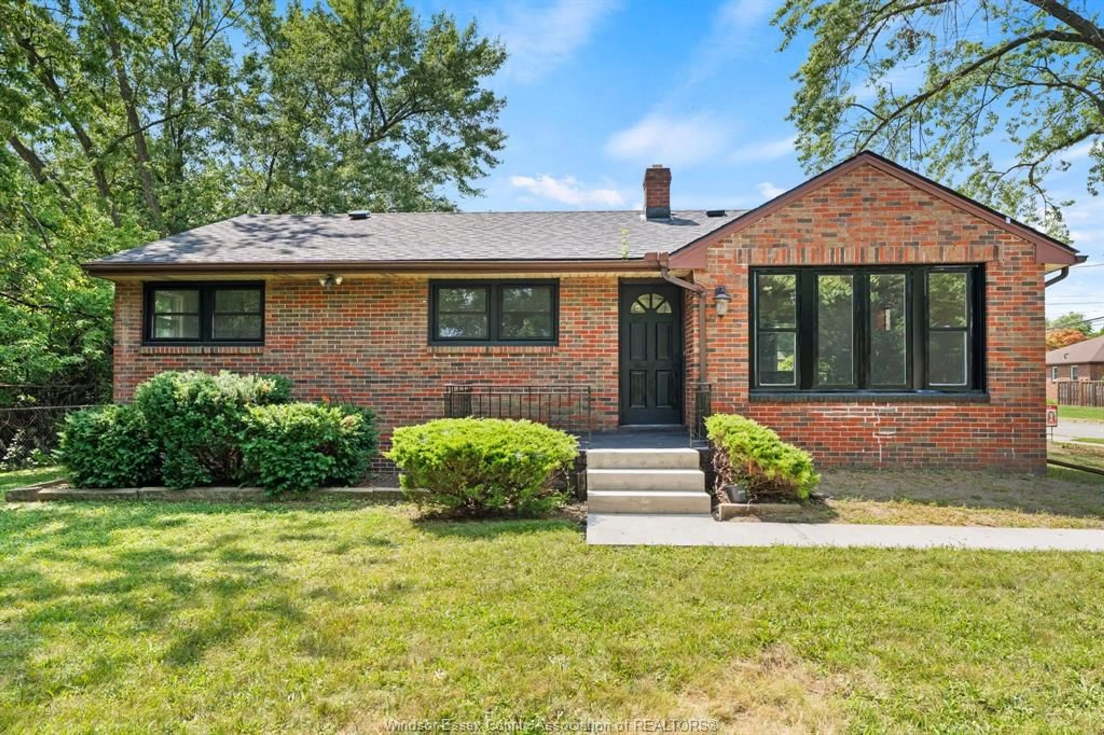 Home with brick exterior material, street for 1905 NORFOLK St, Windsor Ontario N9E 1H6