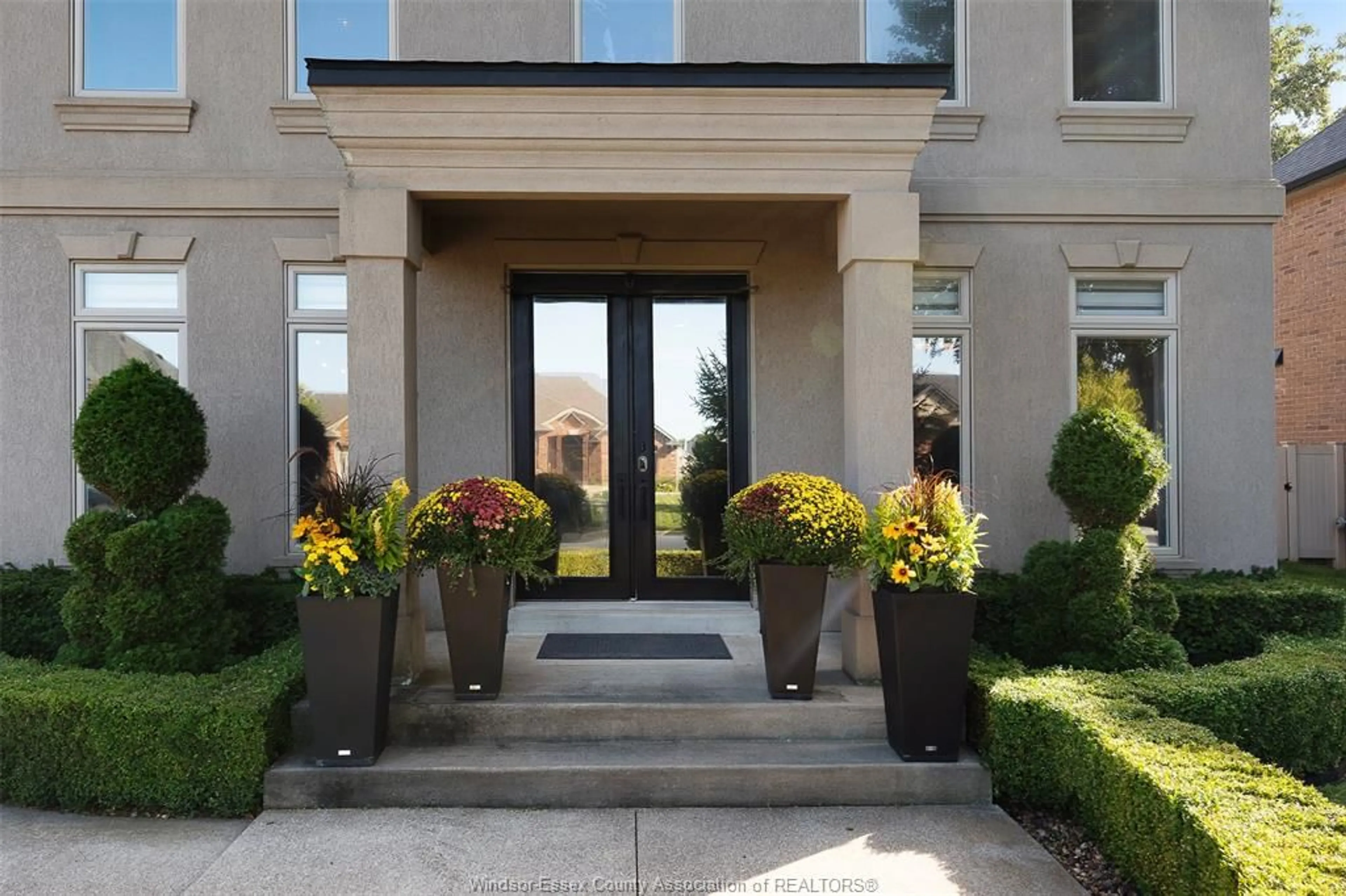 Indoor entryway for 1083 REGENCY, Lakeshore Ontario N0R 1A0
