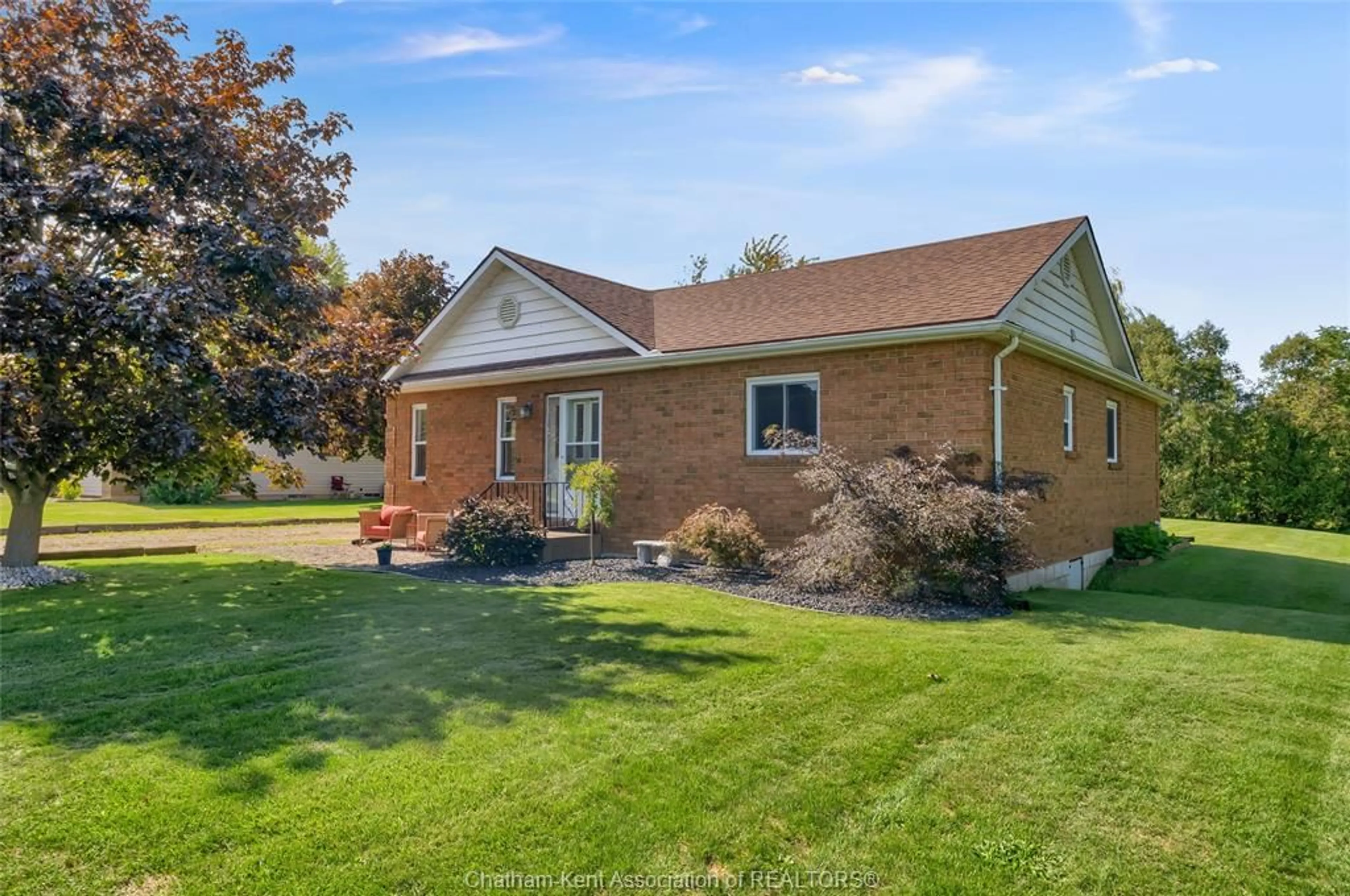 Home with brick exterior material, unknown for 6683 West St, South Buxton Ontario N0P 1W0