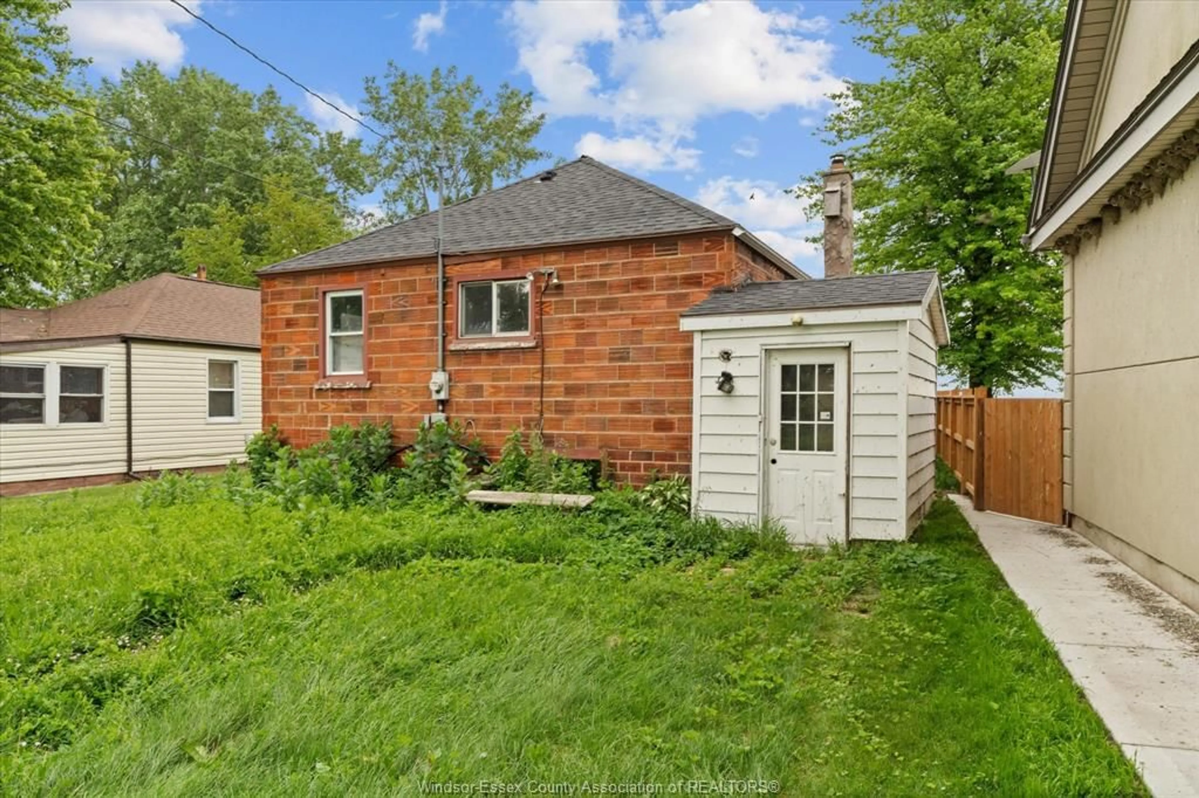 Shed for 390 EAST BEACH, Leamington Ontario N9H 3V7