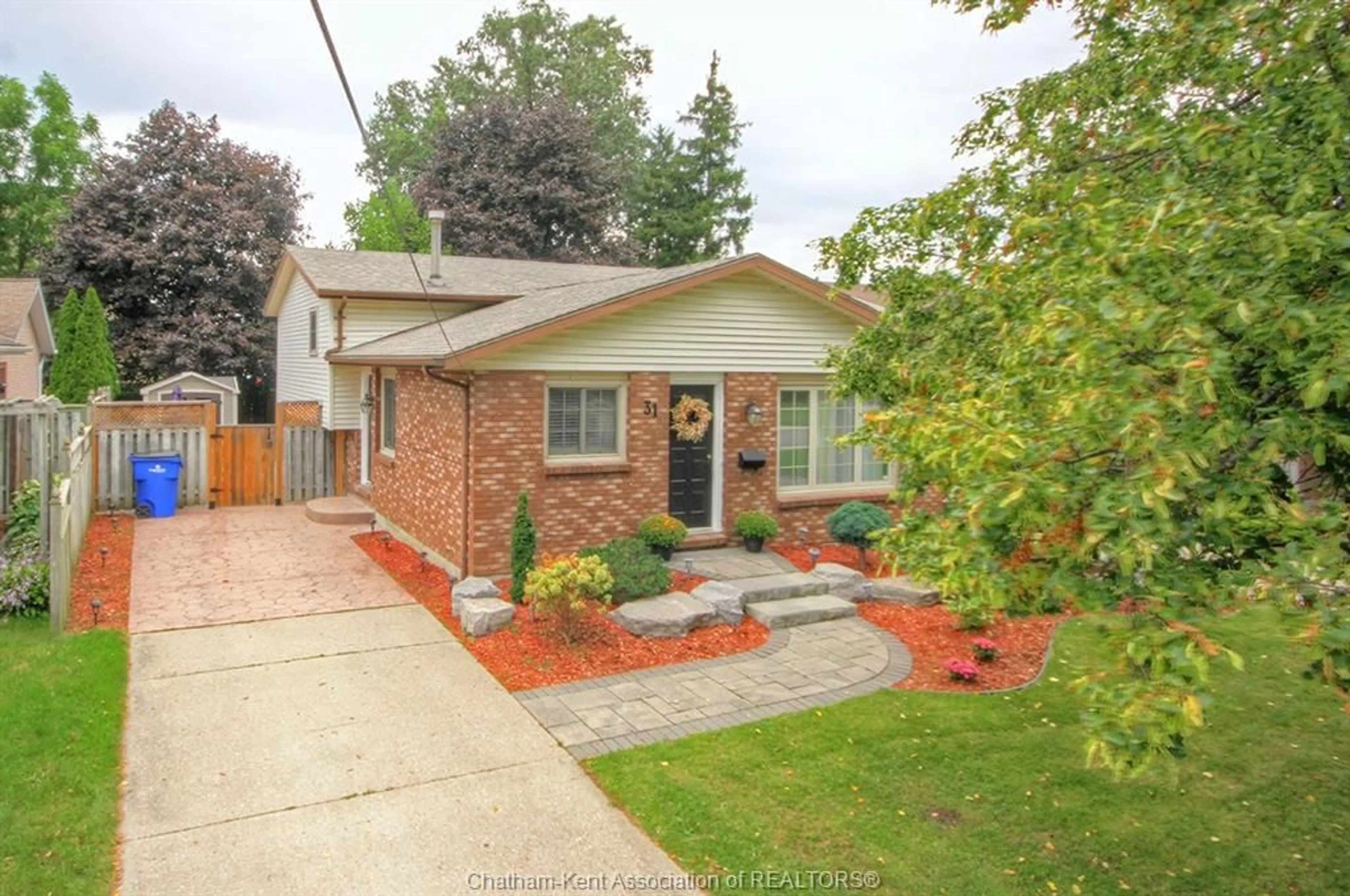 Home with brick exterior material, street for 31 St. Anthony St, Chatham Ontario N7M 3X9