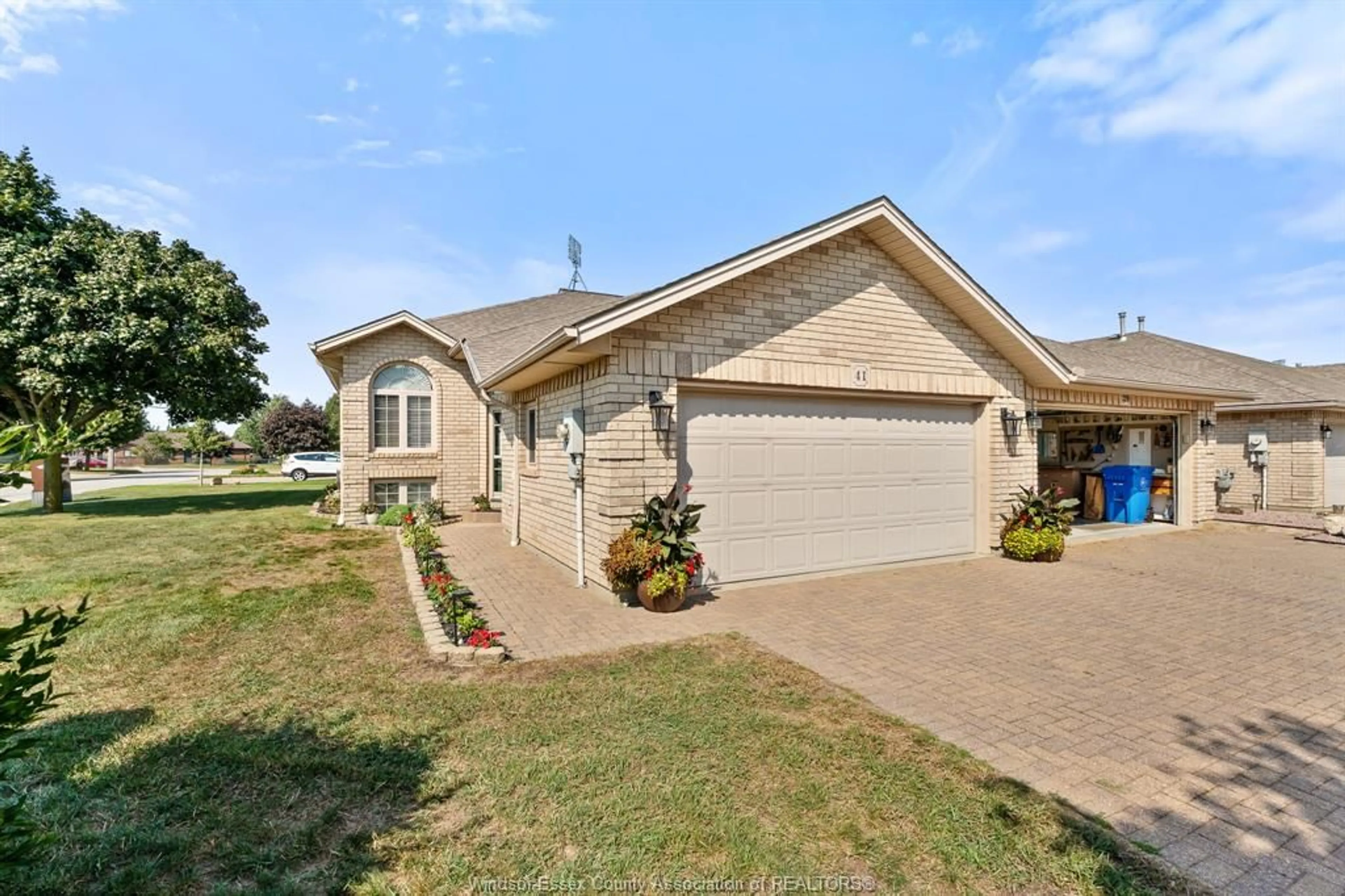 Unknown for 41 Queens Hill Cres, Leamington Ontario N8H 5M5