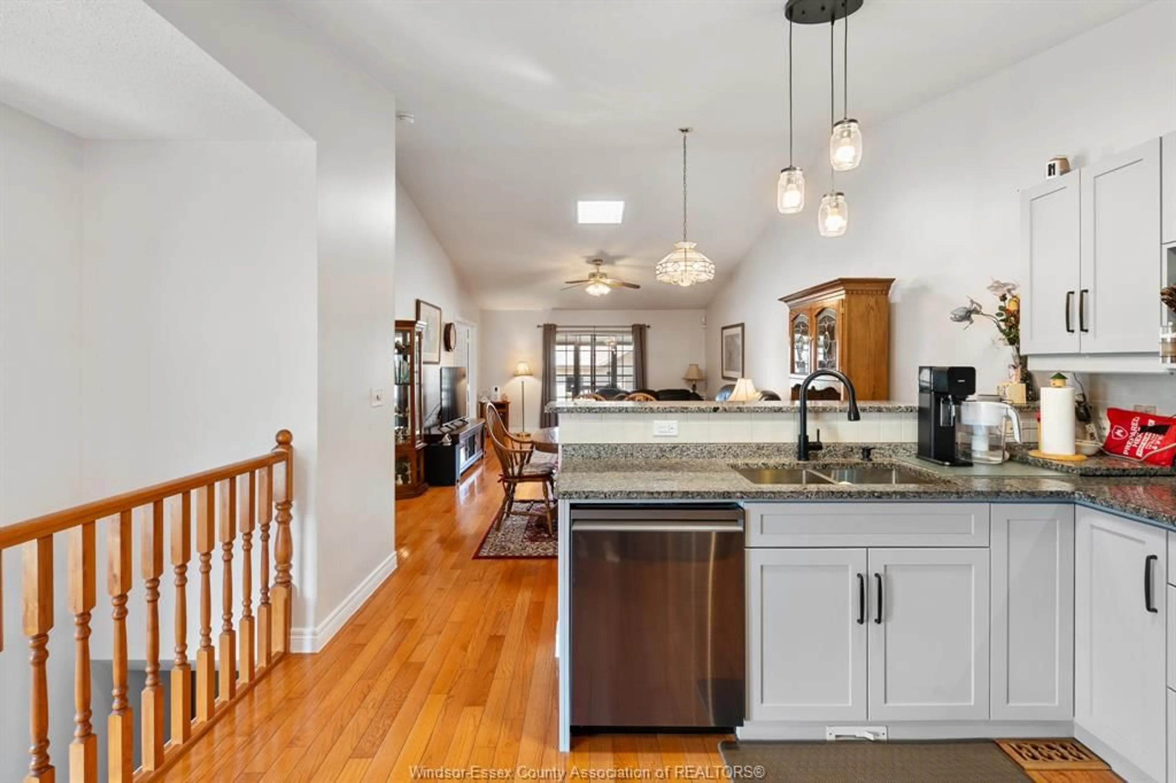 Open concept kitchen, unknown for 41 Queens Hill Cres, Leamington Ontario N8H 5M5