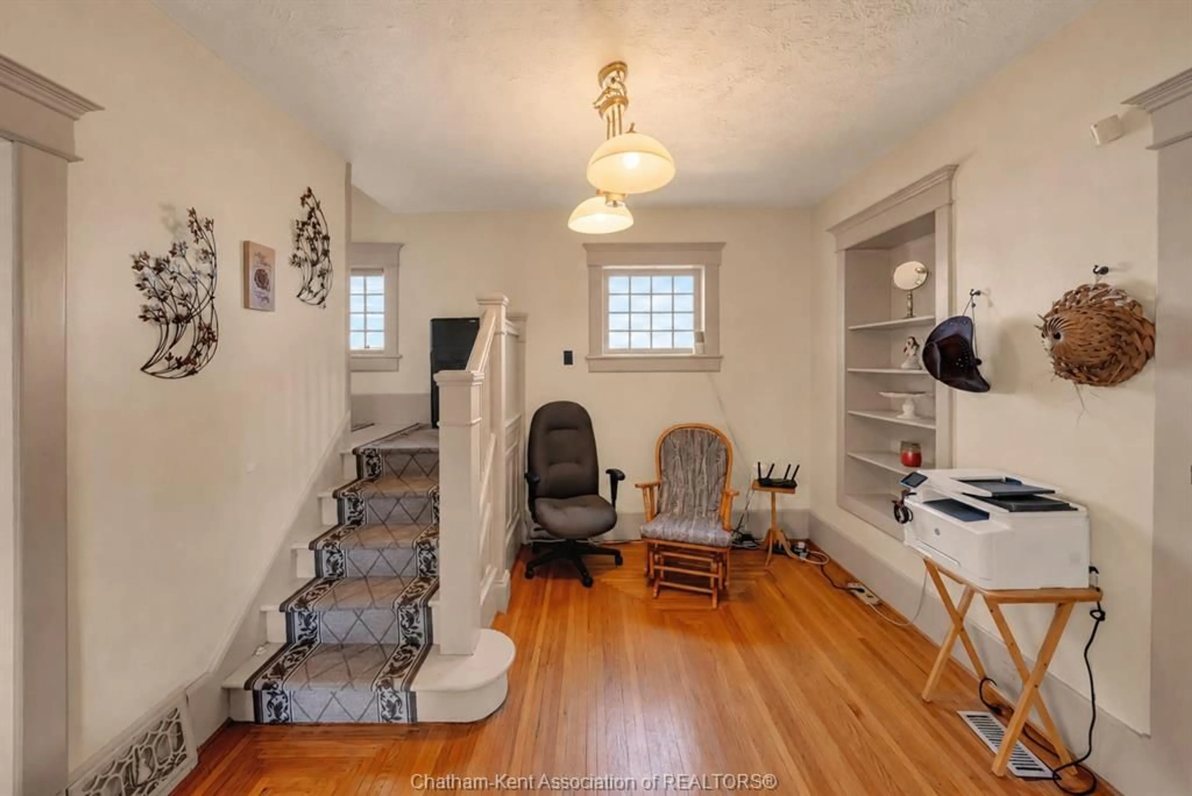 Unknown for 448 Queen St, Chatham Ontario N7M 2J3