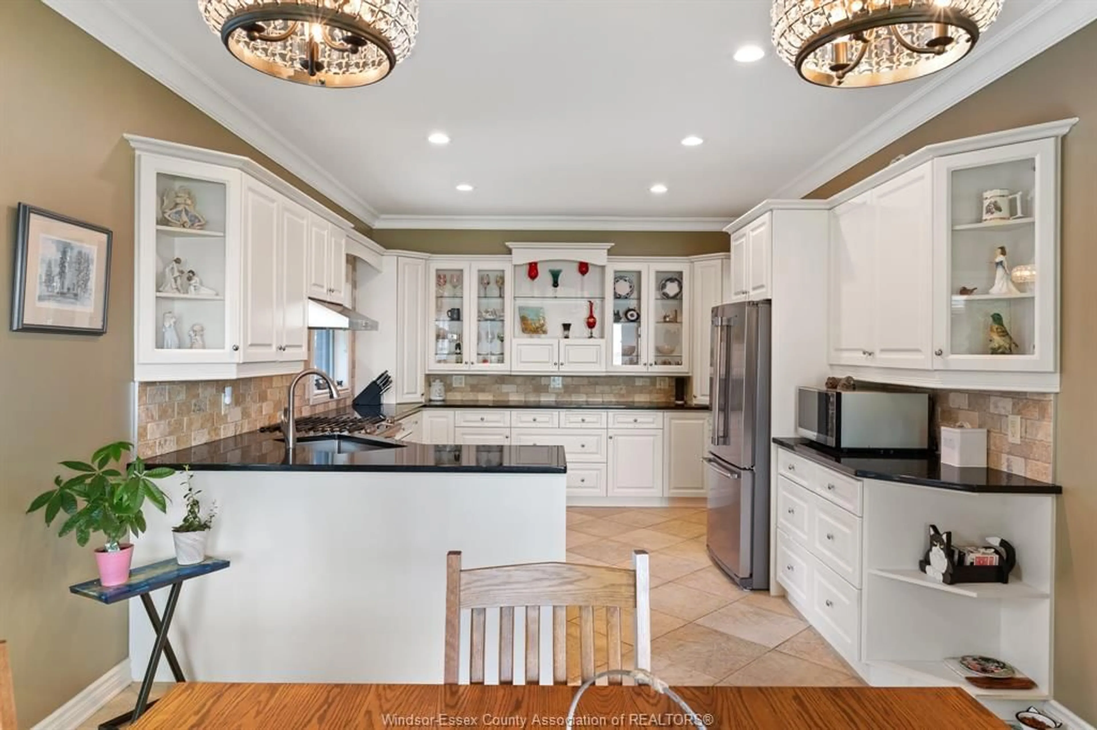 Contemporary kitchen, ceramic/tile floor for 501 LAKE DRIVE, Kingsville Ontario N9Y 3S6