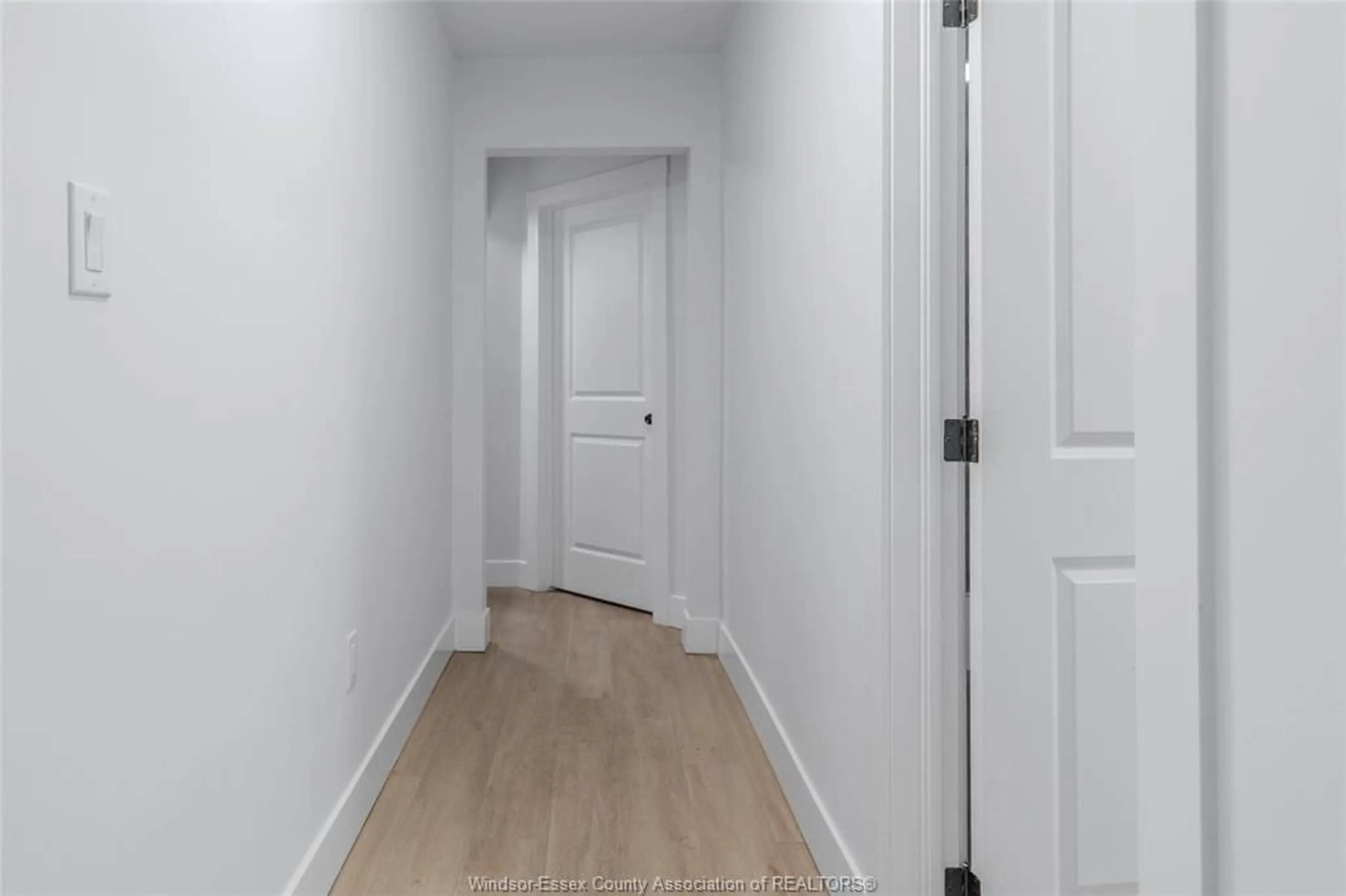 A pic of a room for 523 Caron Ave, Windsor Ontario N8T 1C1