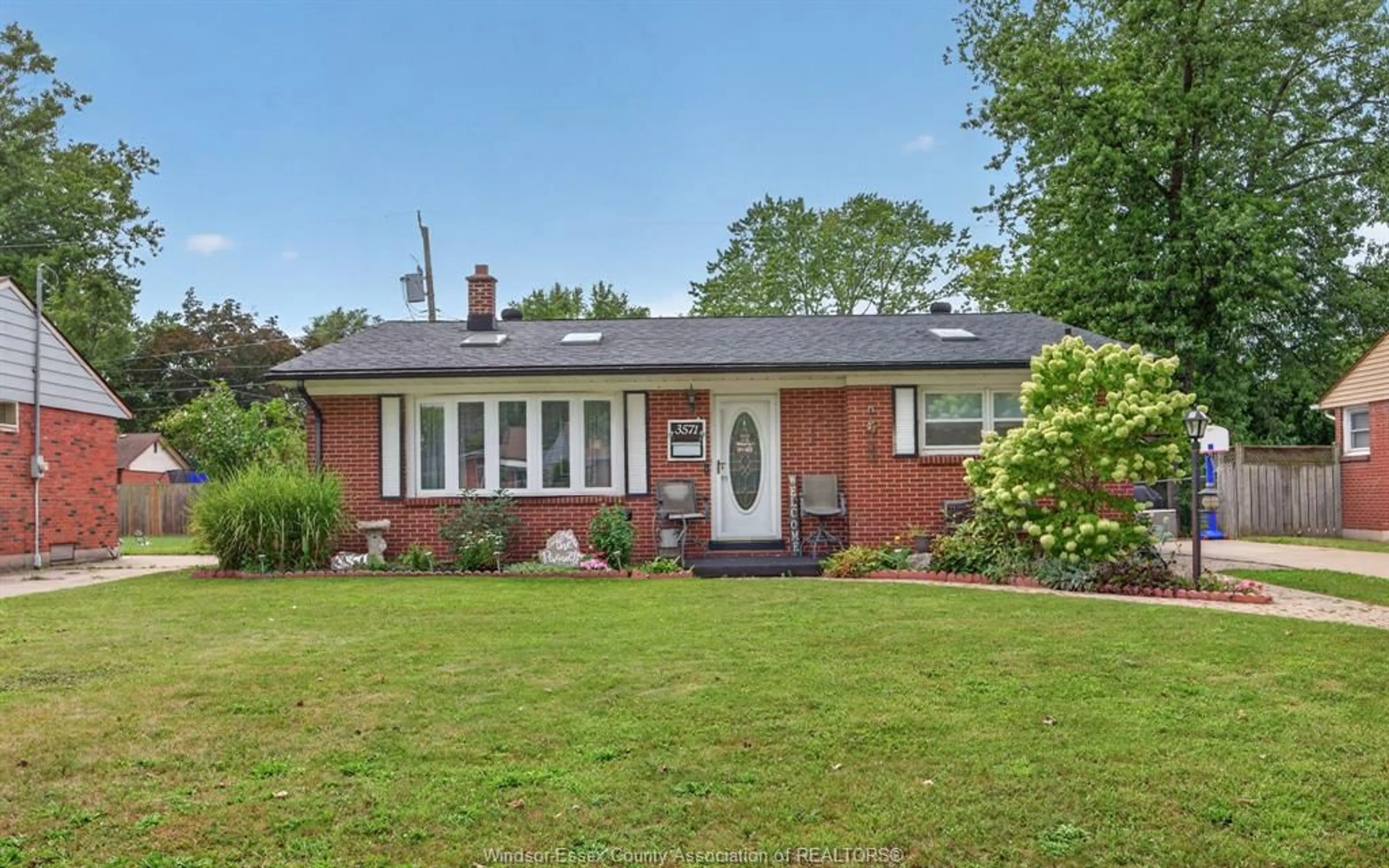 Home with brick exterior material, street for 3571 ROXBOROUGH, Windsor Ontario N9E 3A3
