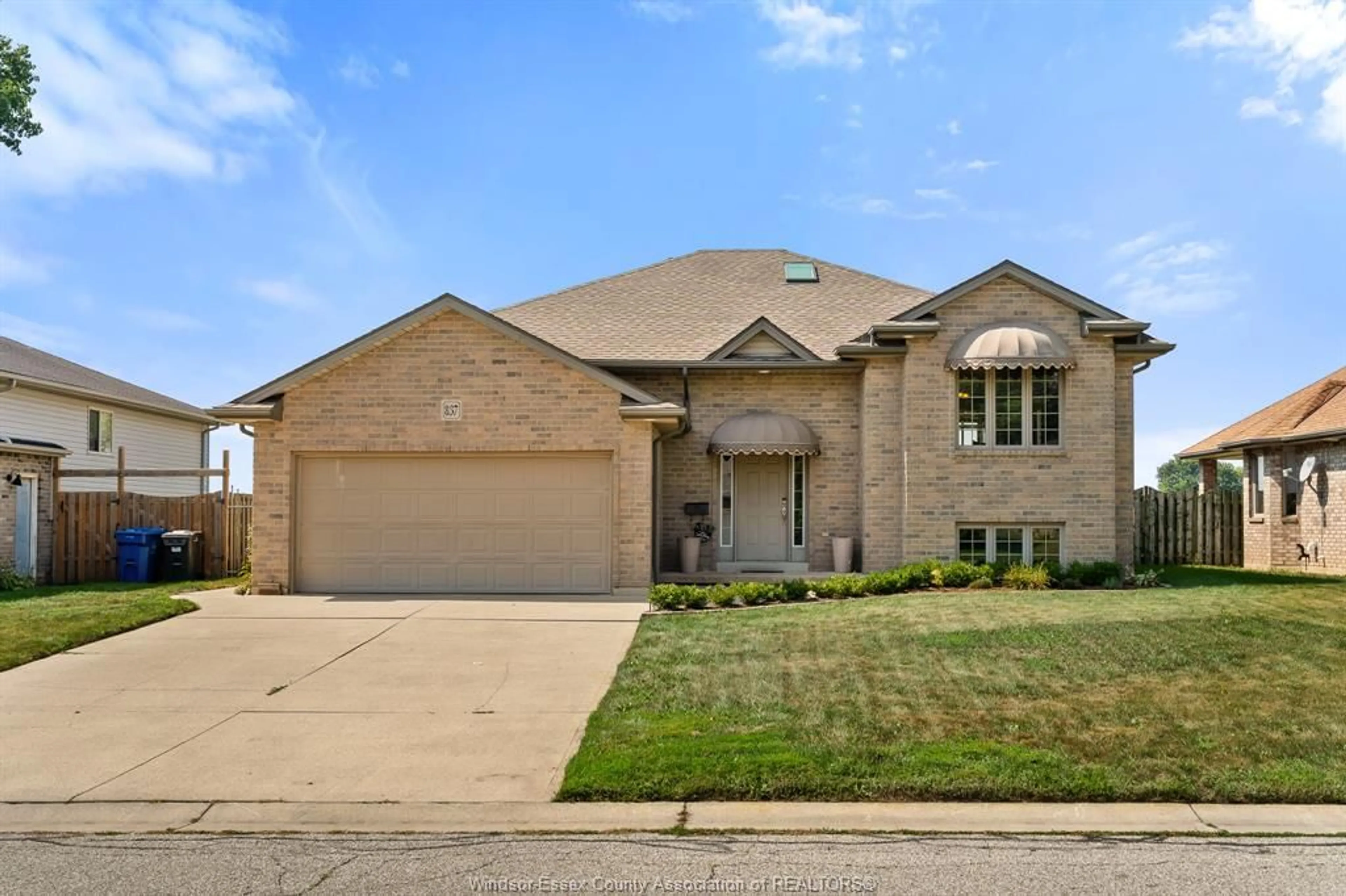 Home with brick exterior material, street for 837 Cottage Grove, Kingsville Ontario N9Y 3G3