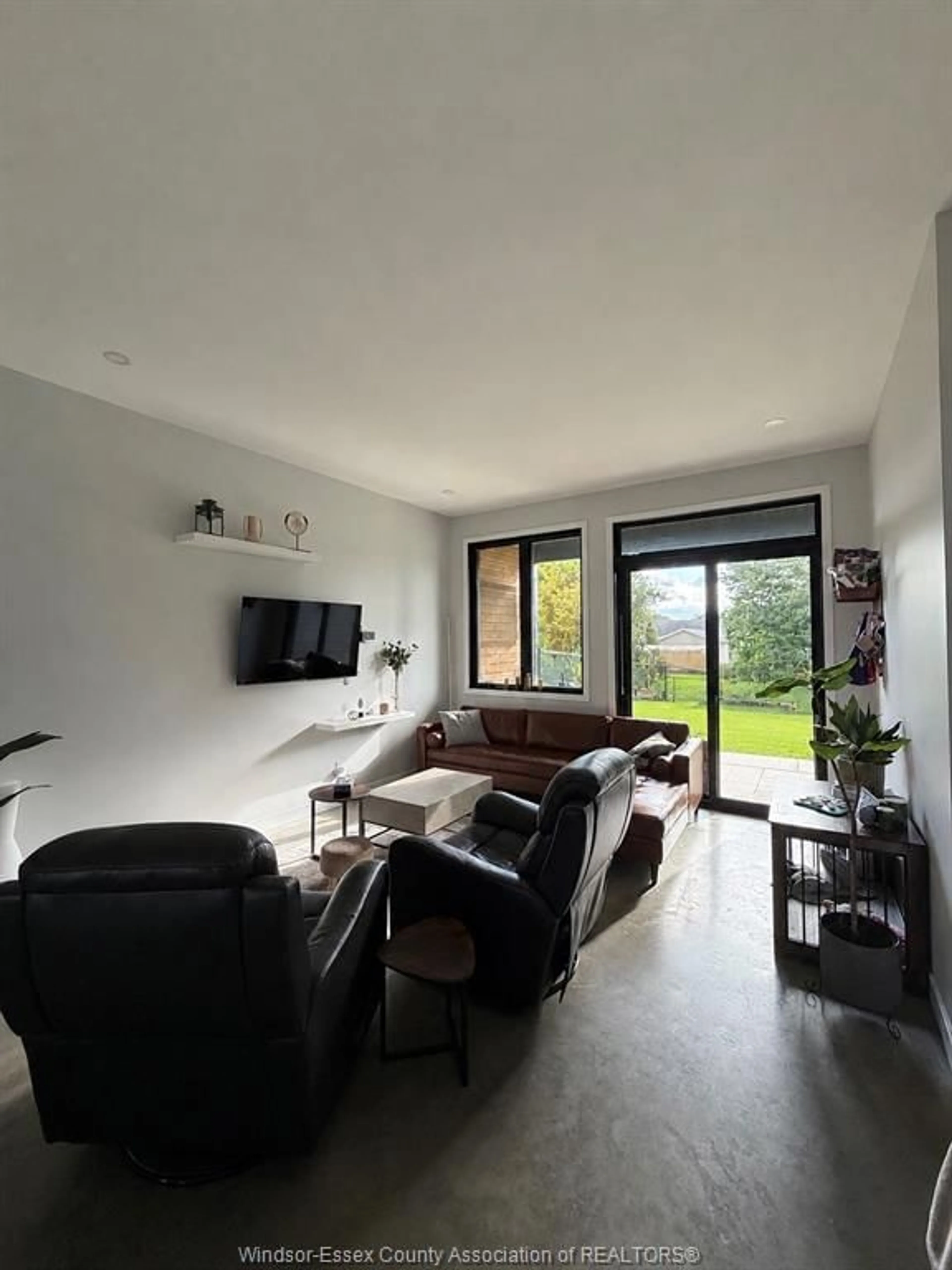 Living room with furniture, unknown for 54 ADAM St, St. Albert Ontario K0A 3C0