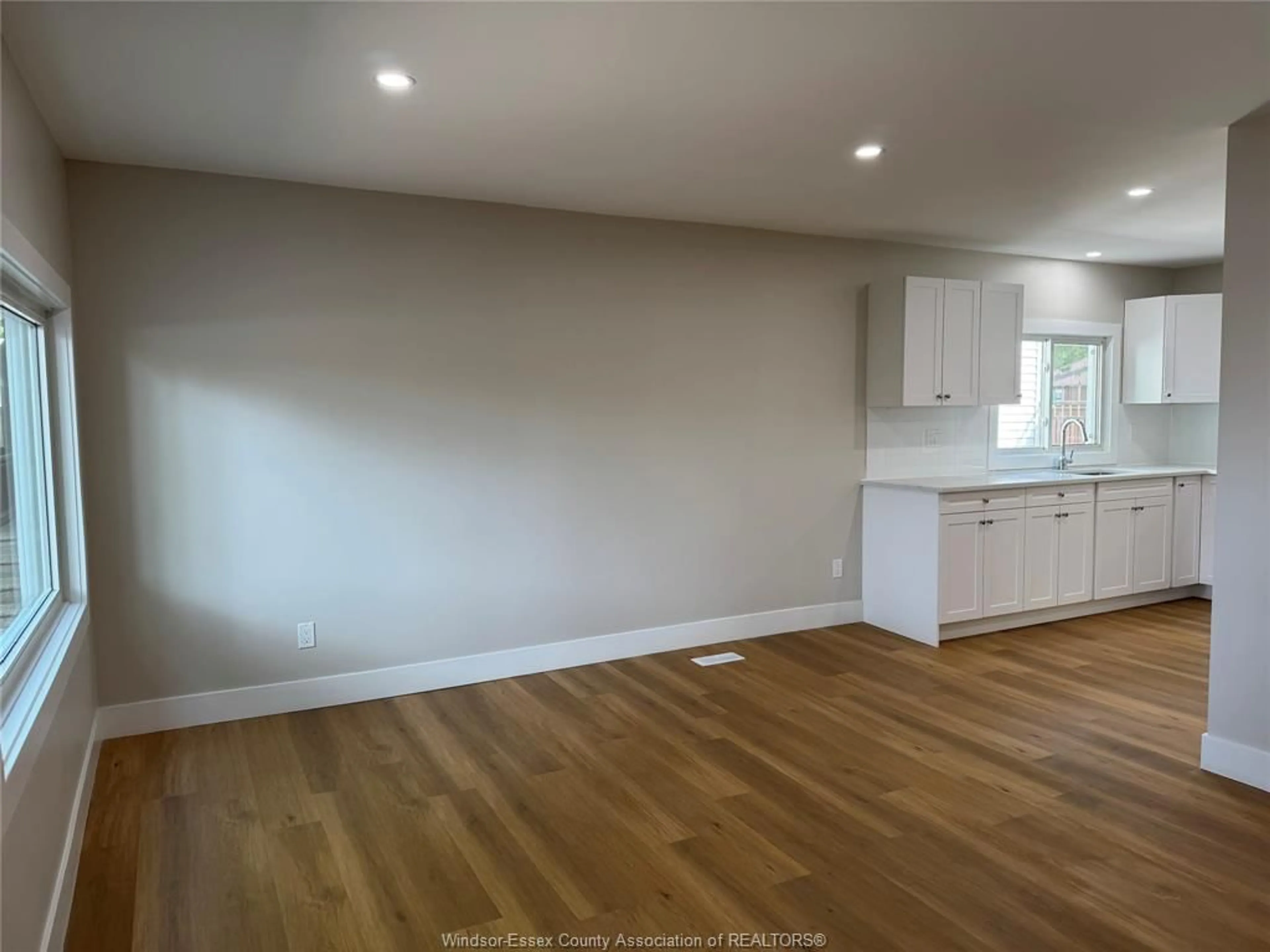 A pic of a room for 1462 Labadie, Windsor Ontario N8Y 4H1