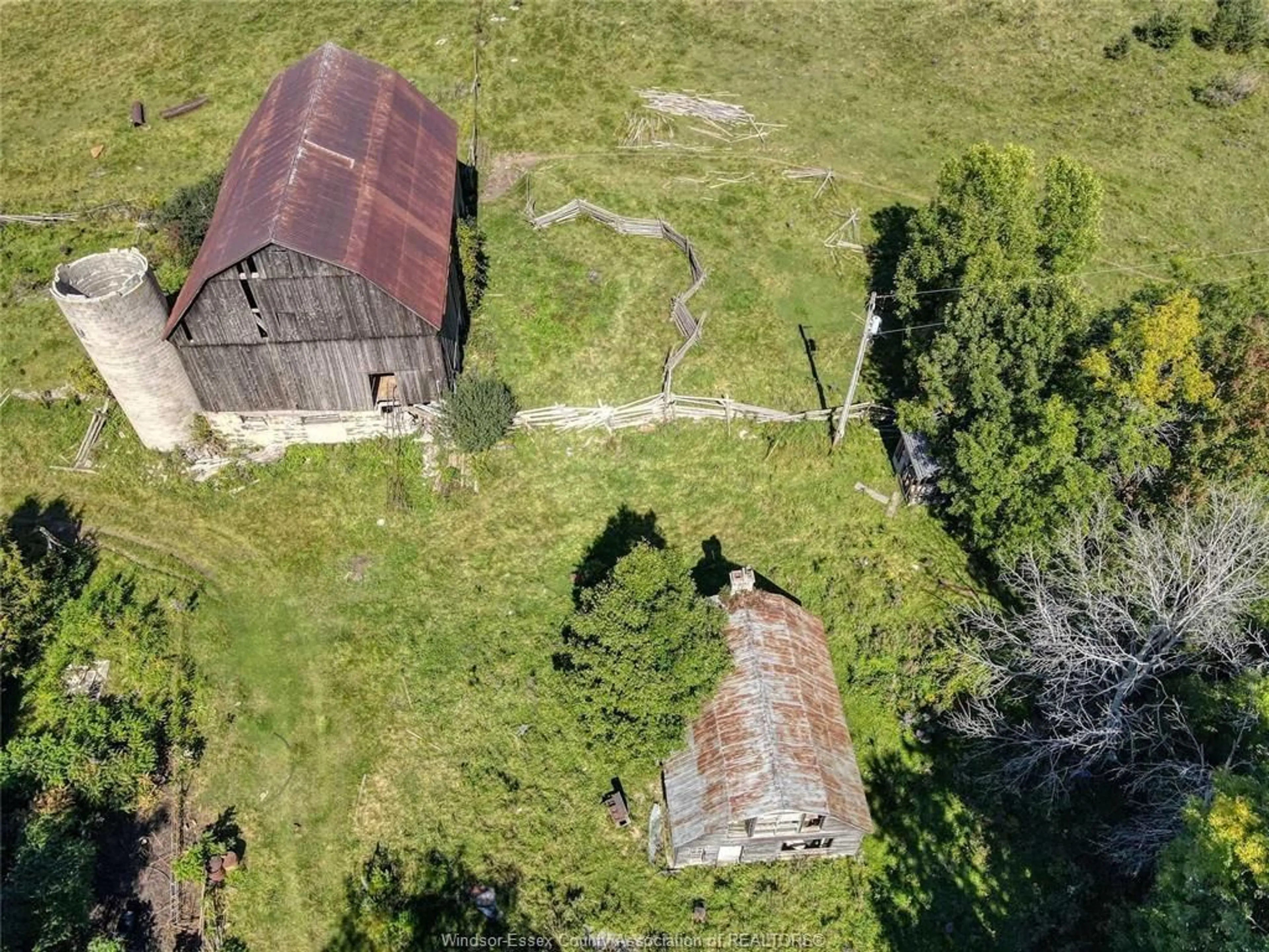 A pic from outside/outdoor area/front of a property/back of a property/a pic from drone, building for 1049 Sandringham Rd, Kawartha Lakes Ontario K0M 2T0