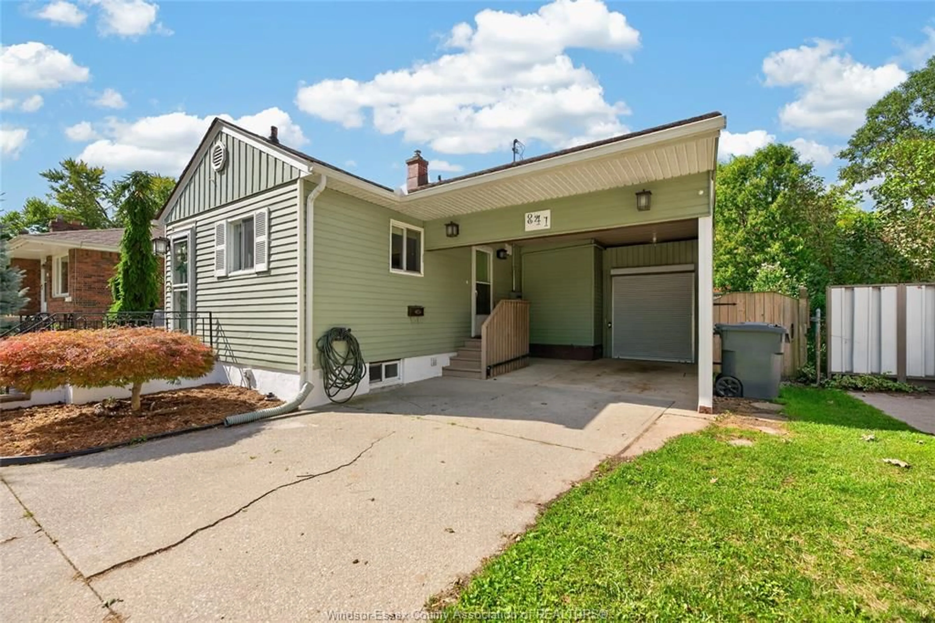 Home with vinyl exterior material, street for 841 Rossini Blvd, Windsor Ontario N8Y 2Z2