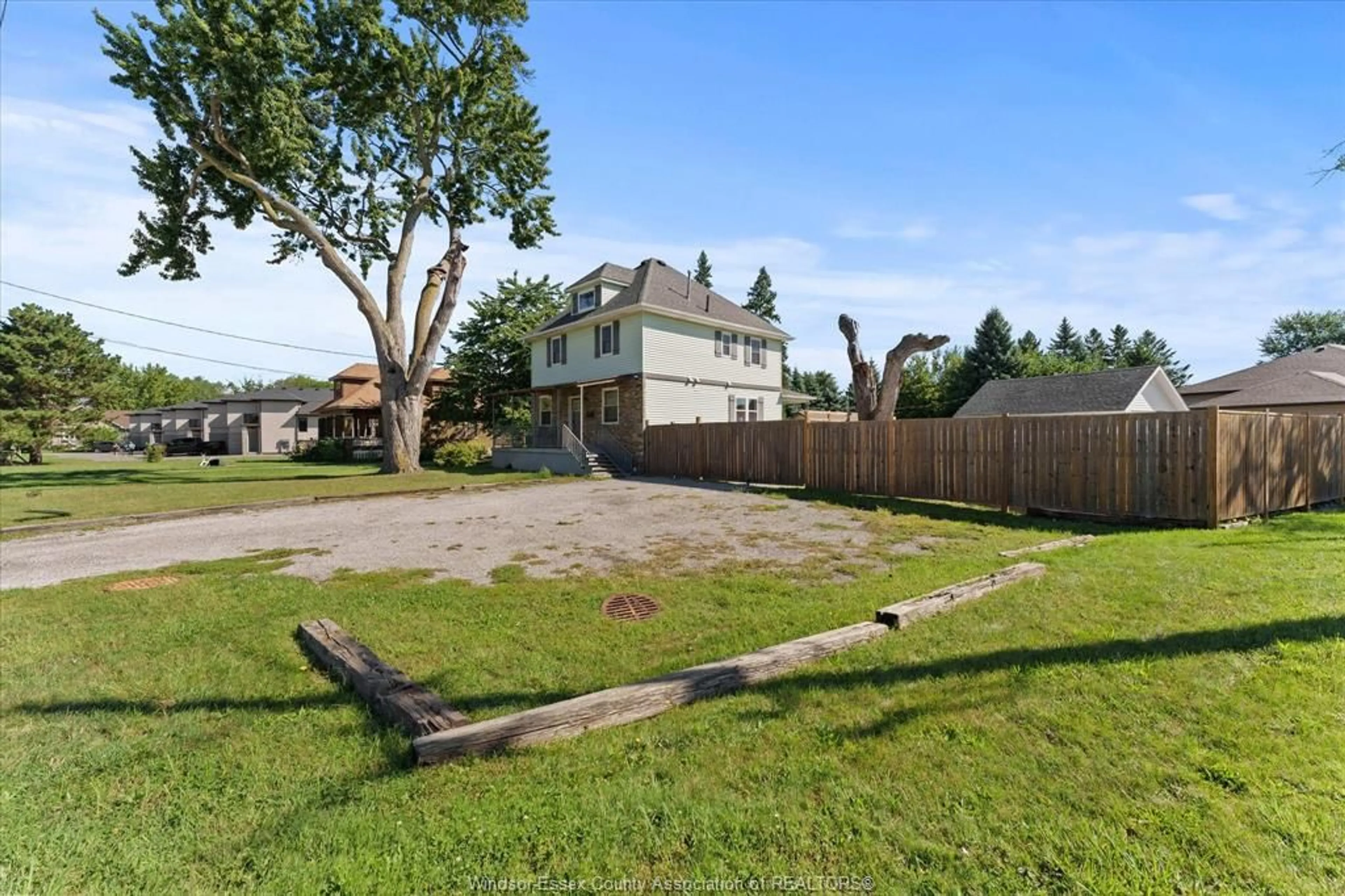 A pic from outside/outdoor area/front of a property/back of a property/a pic from drone, street for 2485 FRONT Rd, LaSalle Ontario N9J 2C5