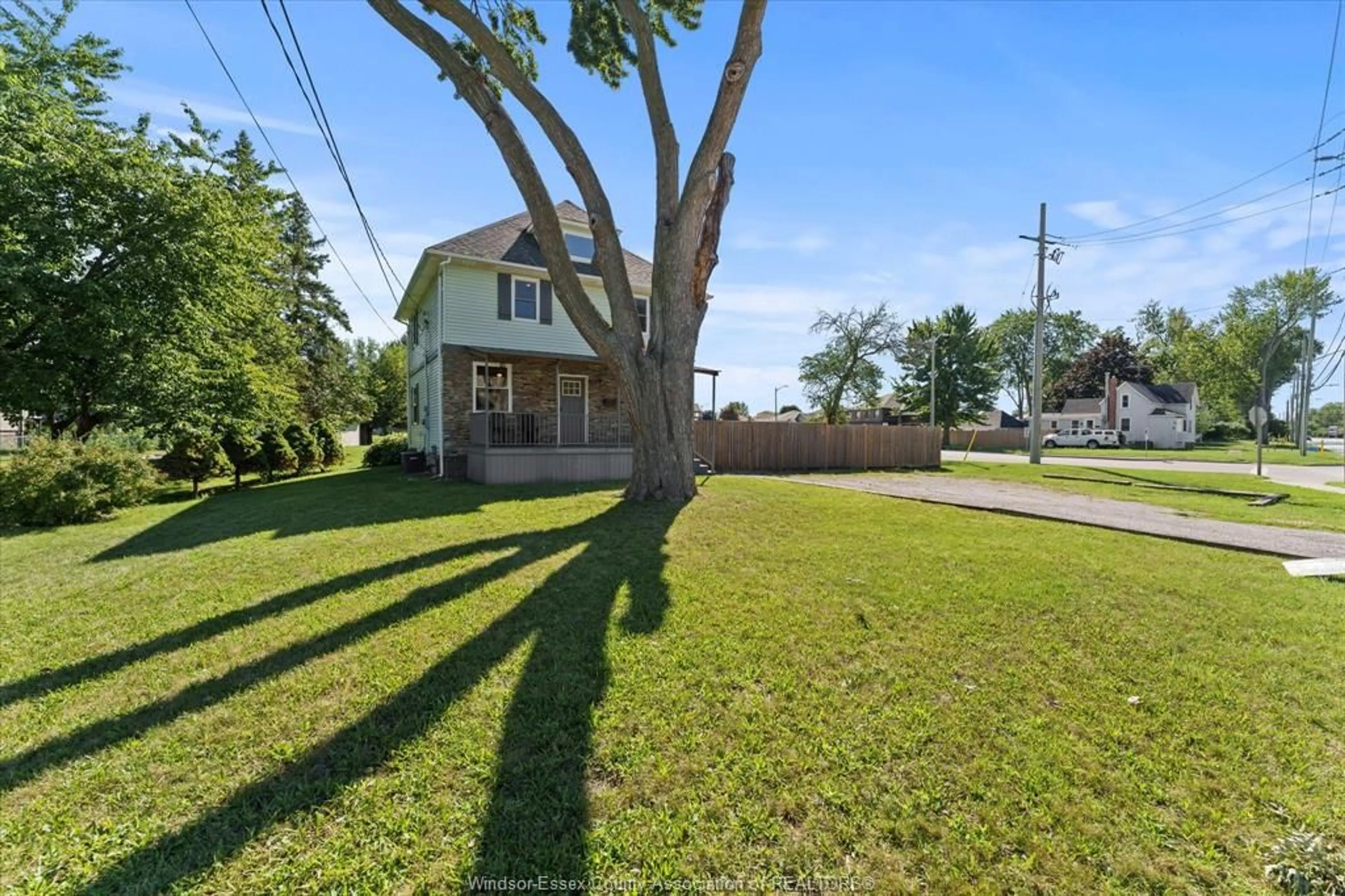 A pic from outside/outdoor area/front of a property/back of a property/a pic from drone, street for 2485 FRONT Rd, LaSalle Ontario N9J 2C5