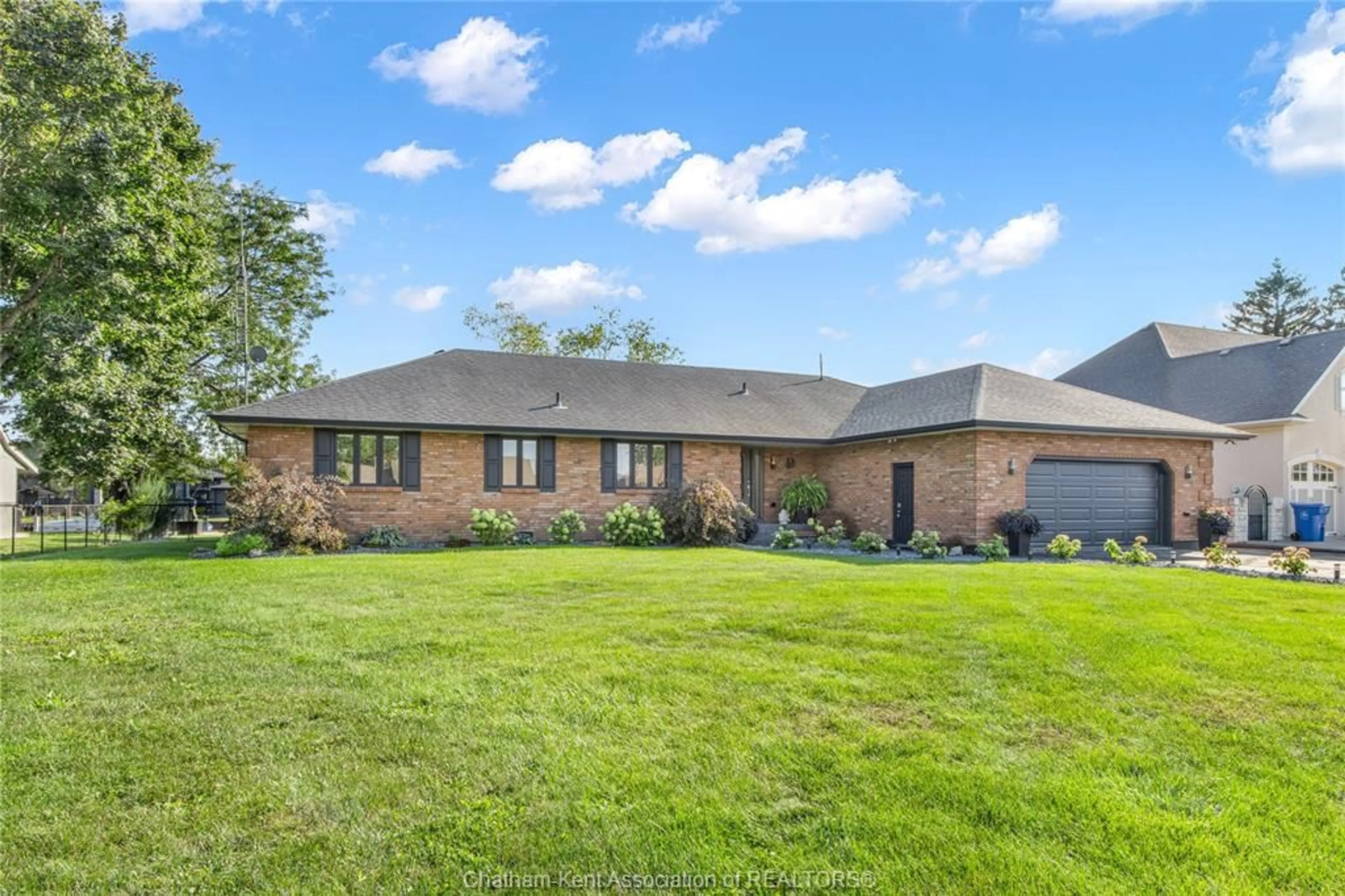 Home with brick exterior material, unknown for 19165 BLUE WATER Ave, Lighthouse Cove Ontario N0P 2L0