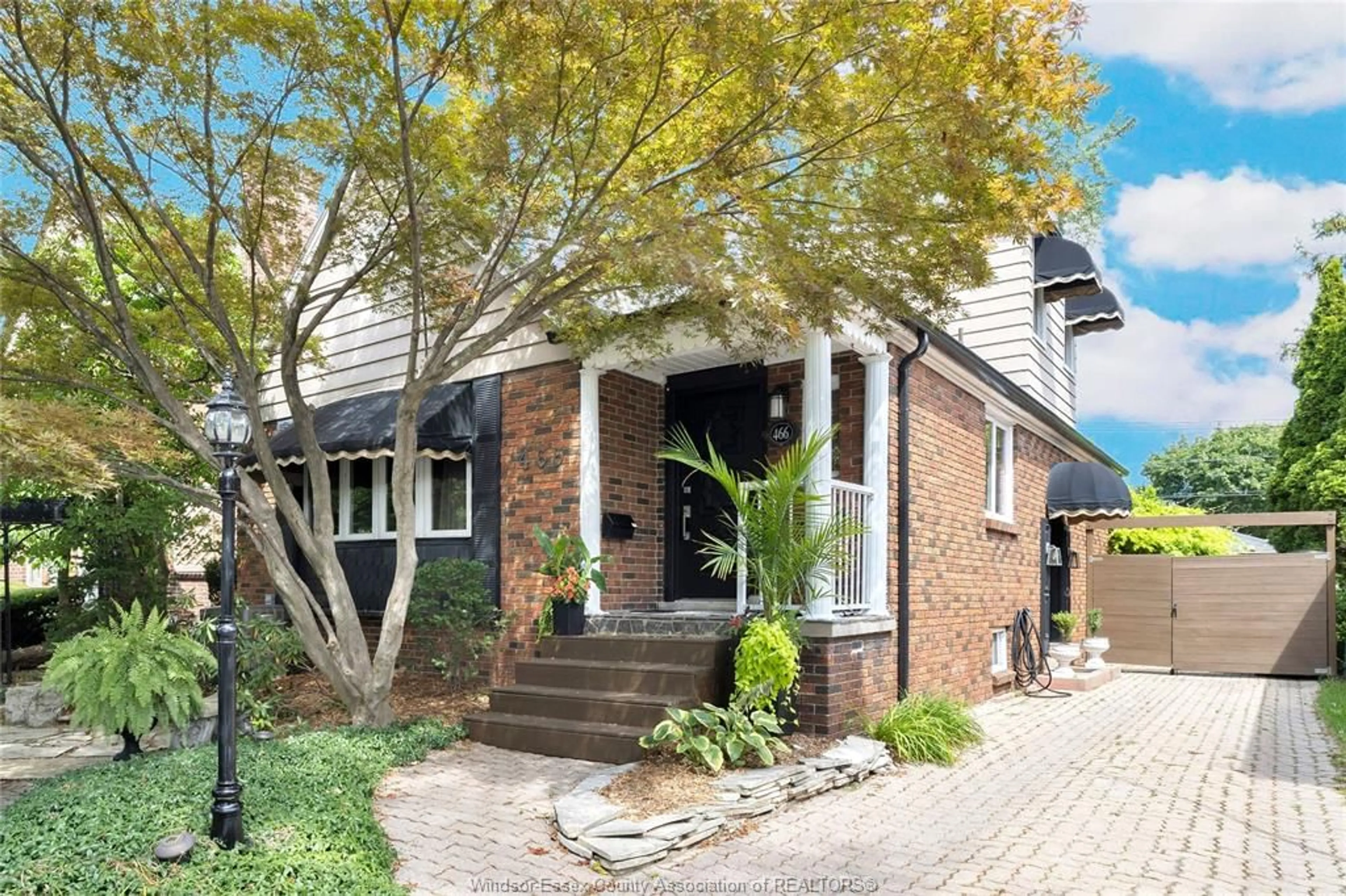 Home with brick exterior material, street for 466 MATTHEW BRADY, Windsor Ontario N8S 3J6