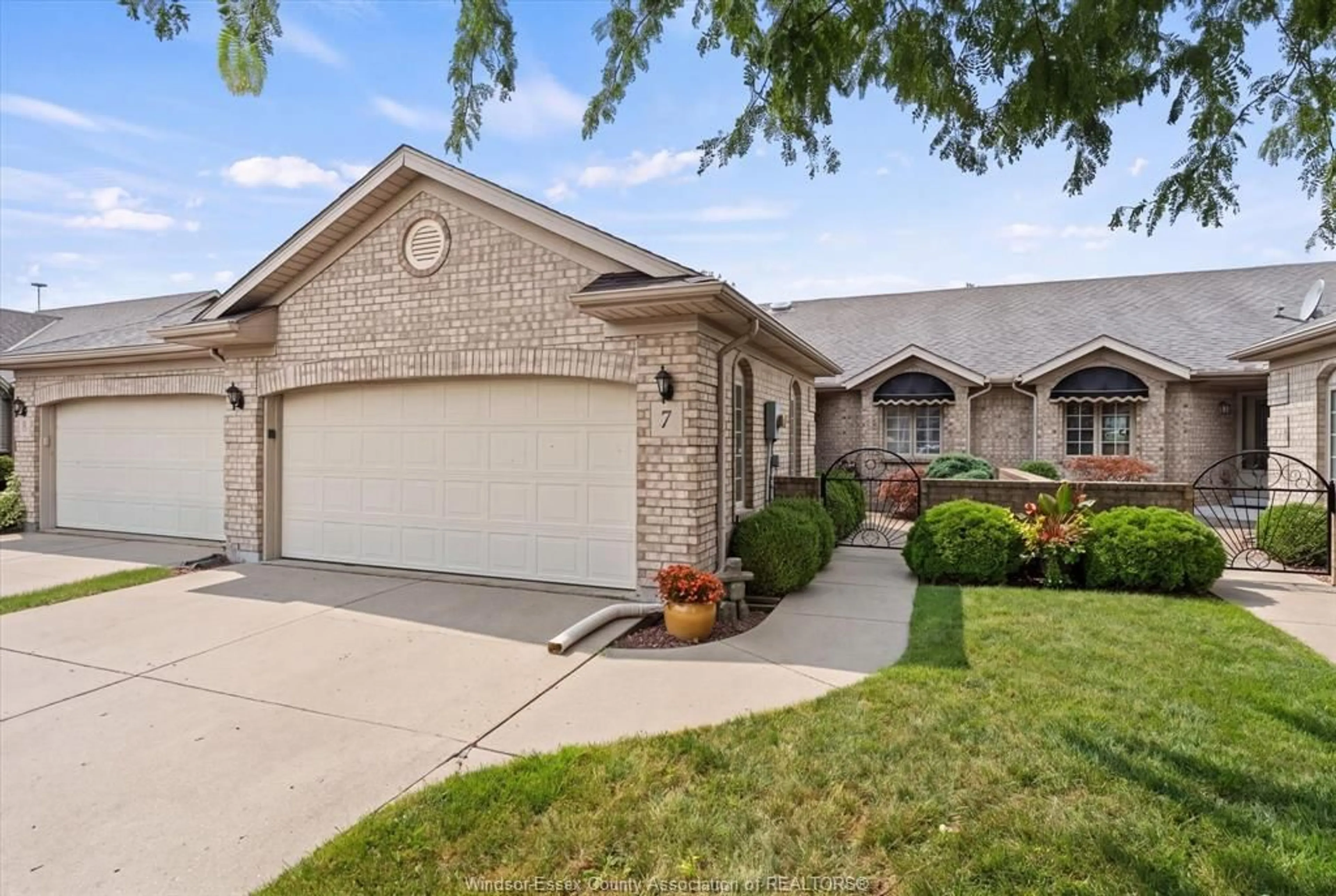 Home with brick exterior material, street for 7 CHEROKEE Lane, Leamington Ontario N8H 5H8