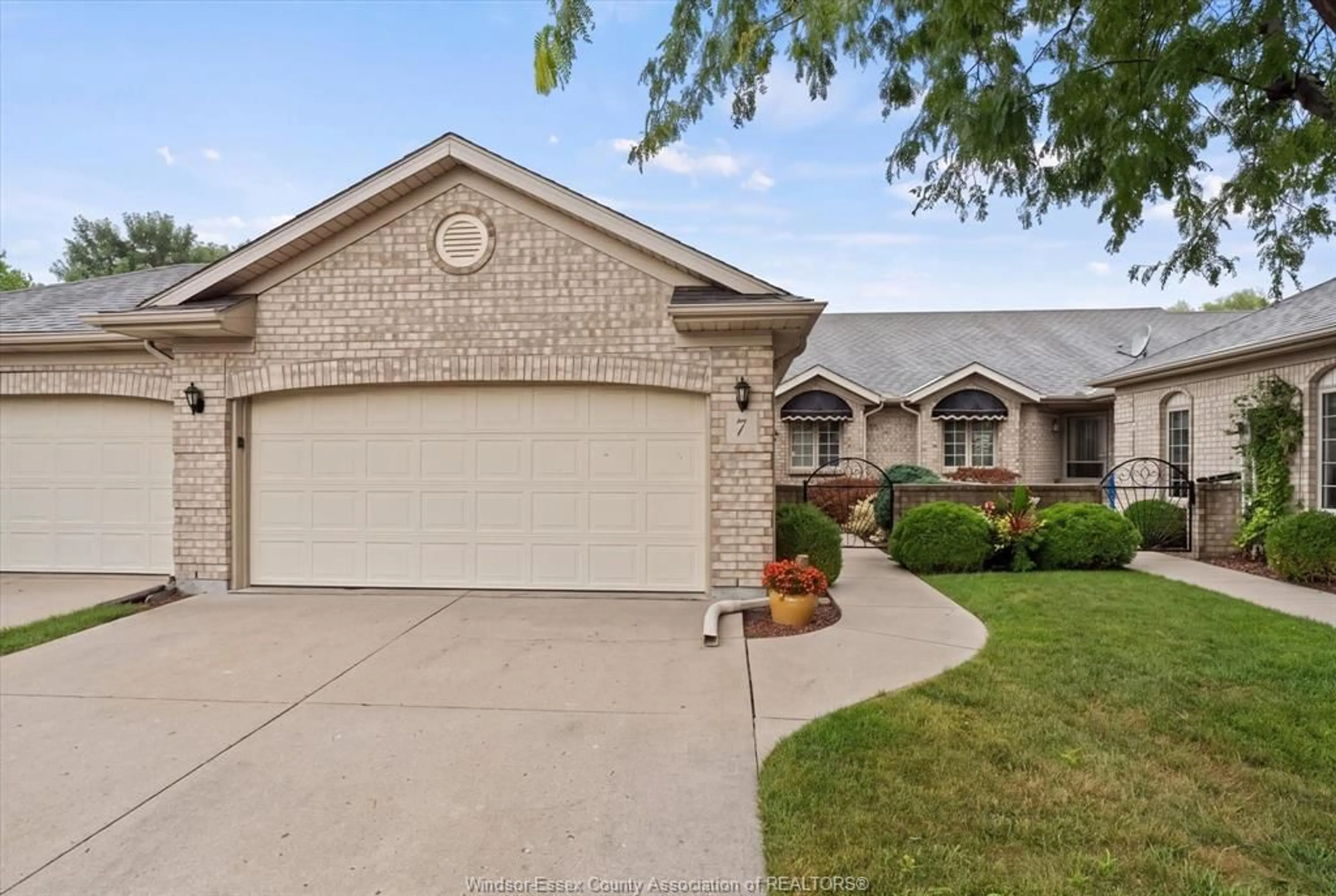 Home with brick exterior material, street for 7 CHEROKEE Lane, Leamington Ontario N8H 5H8