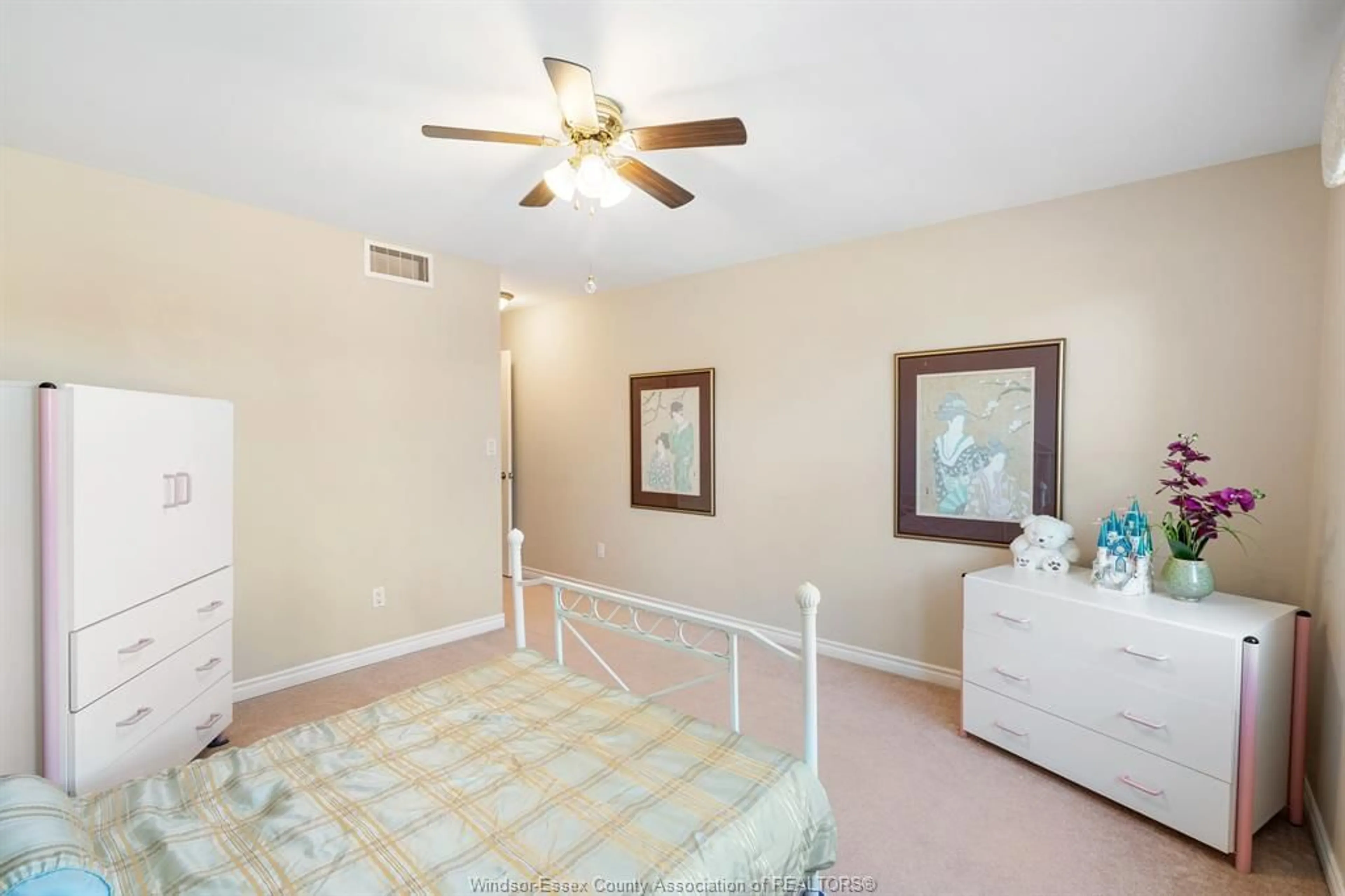 A pic of a room for 11827 BOULDER Cres, Windsor Ontario N8P 1Z8