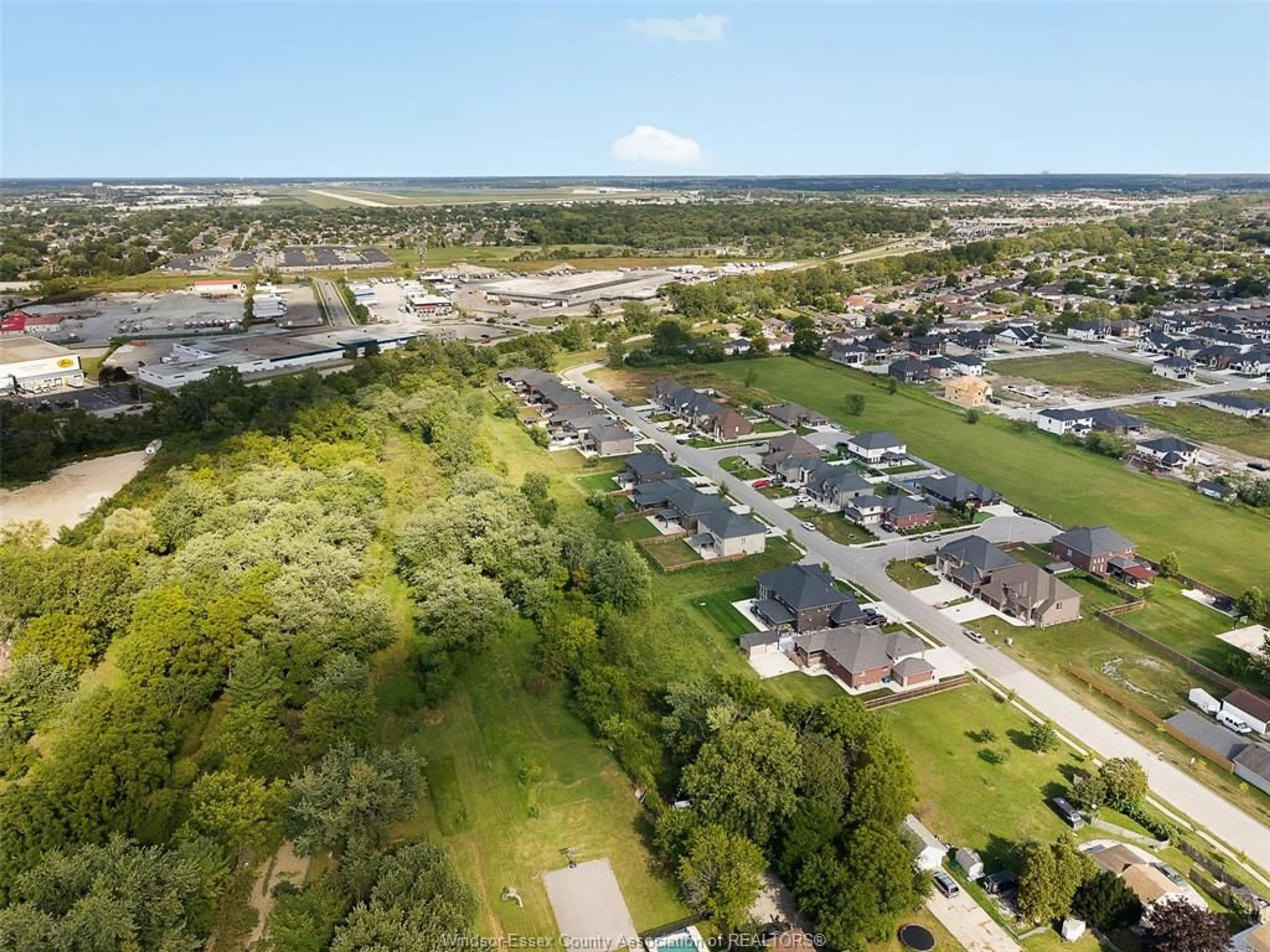 A pic from outside/outdoor area/front of a property/back of a property/a pic from drone, water/lake/river/ocean view for V/L FARROW Ave, Windsor Ontario N9E 3N5