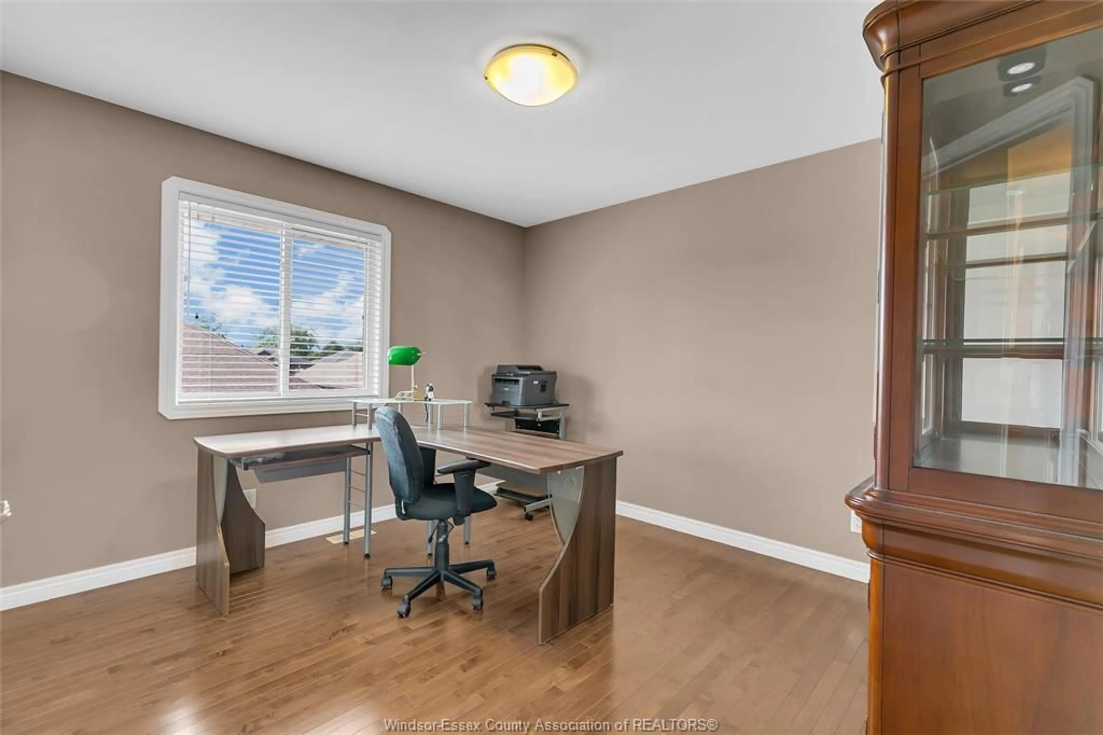 A pic of a room for 2259 ST PATRICK'S Ave, Windsor Ontario N9B 3Y4