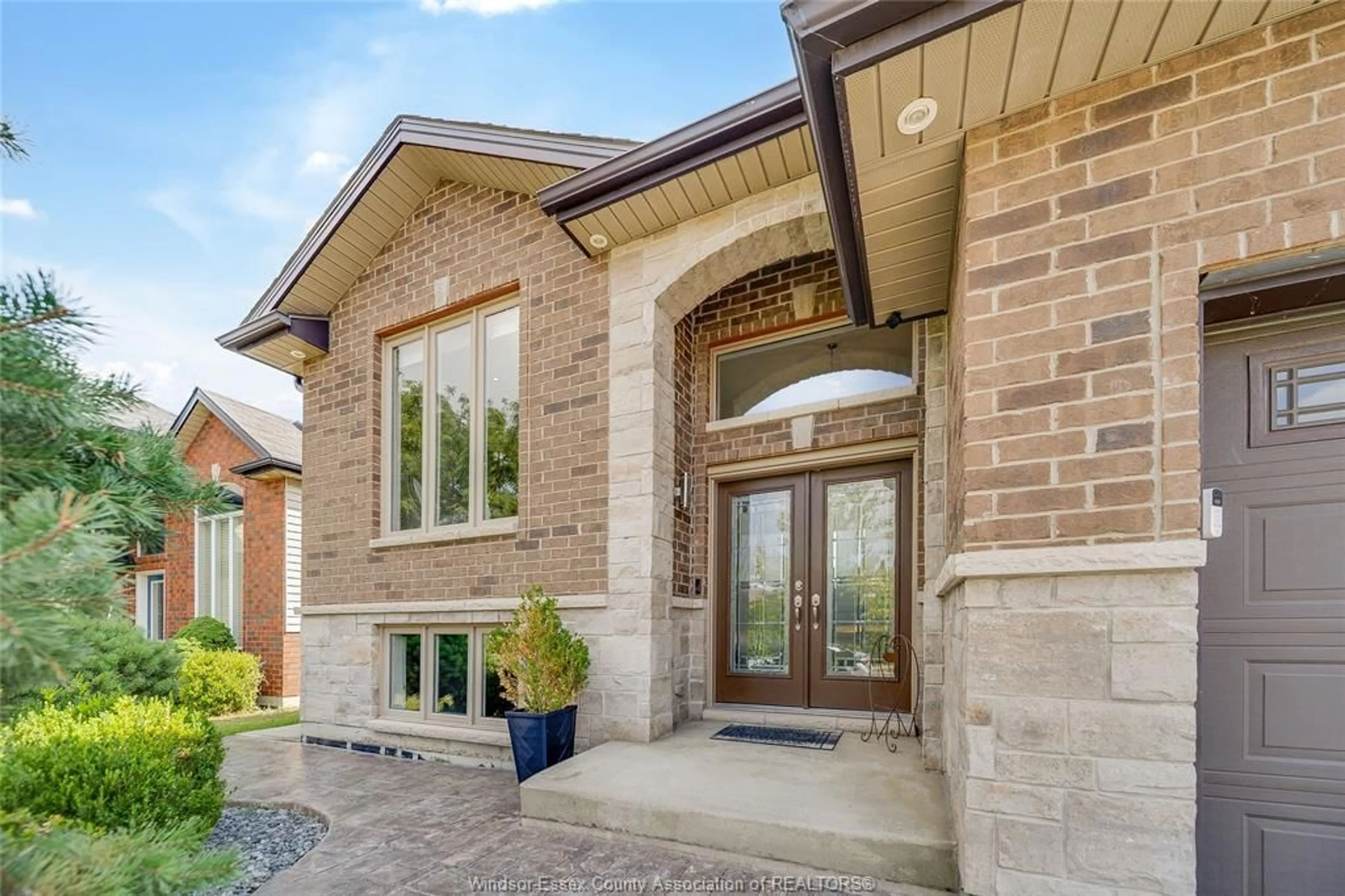 Home with brick exterior material, street for 3072 TROUP Cres, Windsor Ontario N8R 0A5