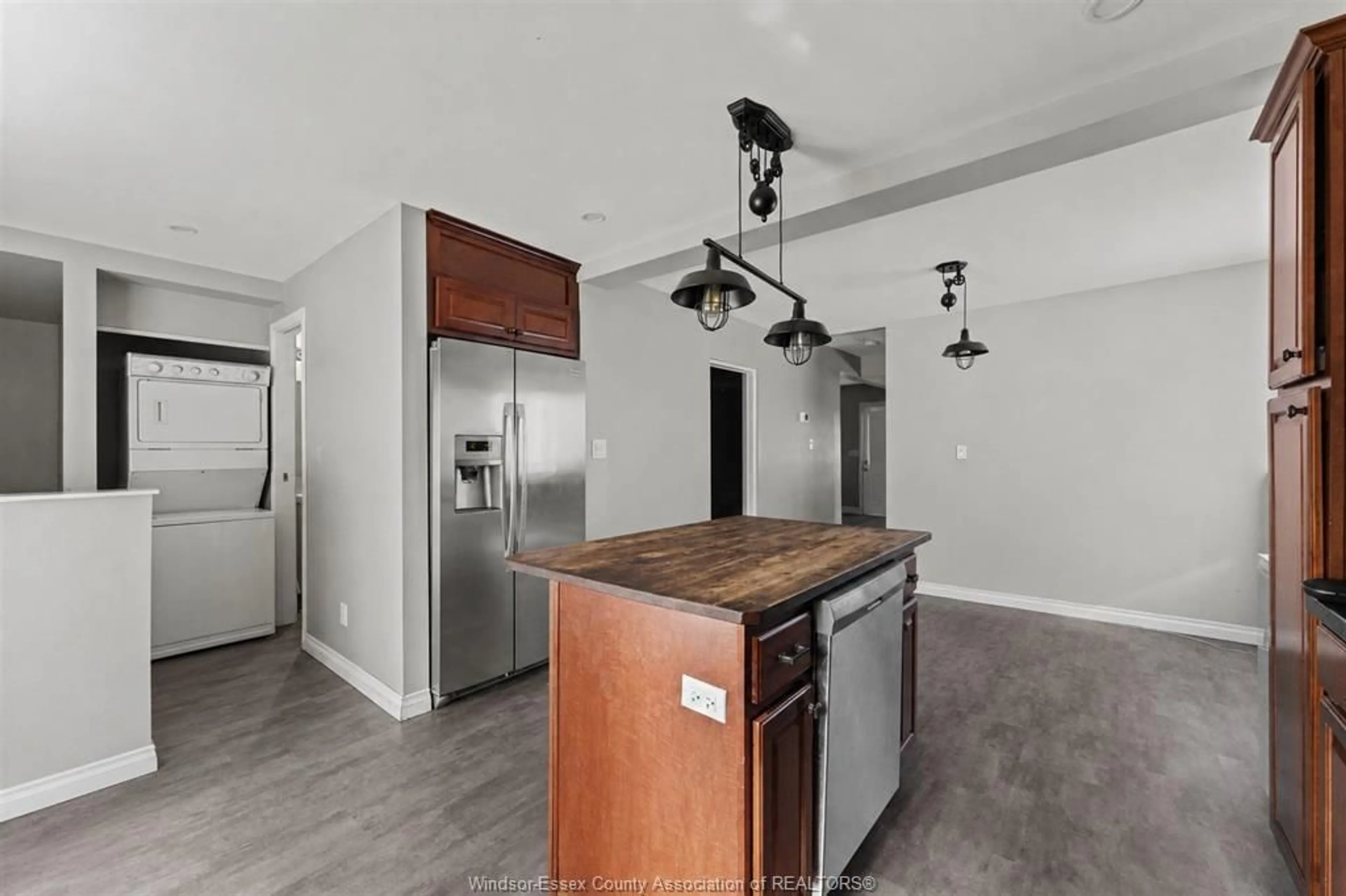 Open concept kitchen, unknown for 549 CLOVER, Windsor Ontario N8P 1C5