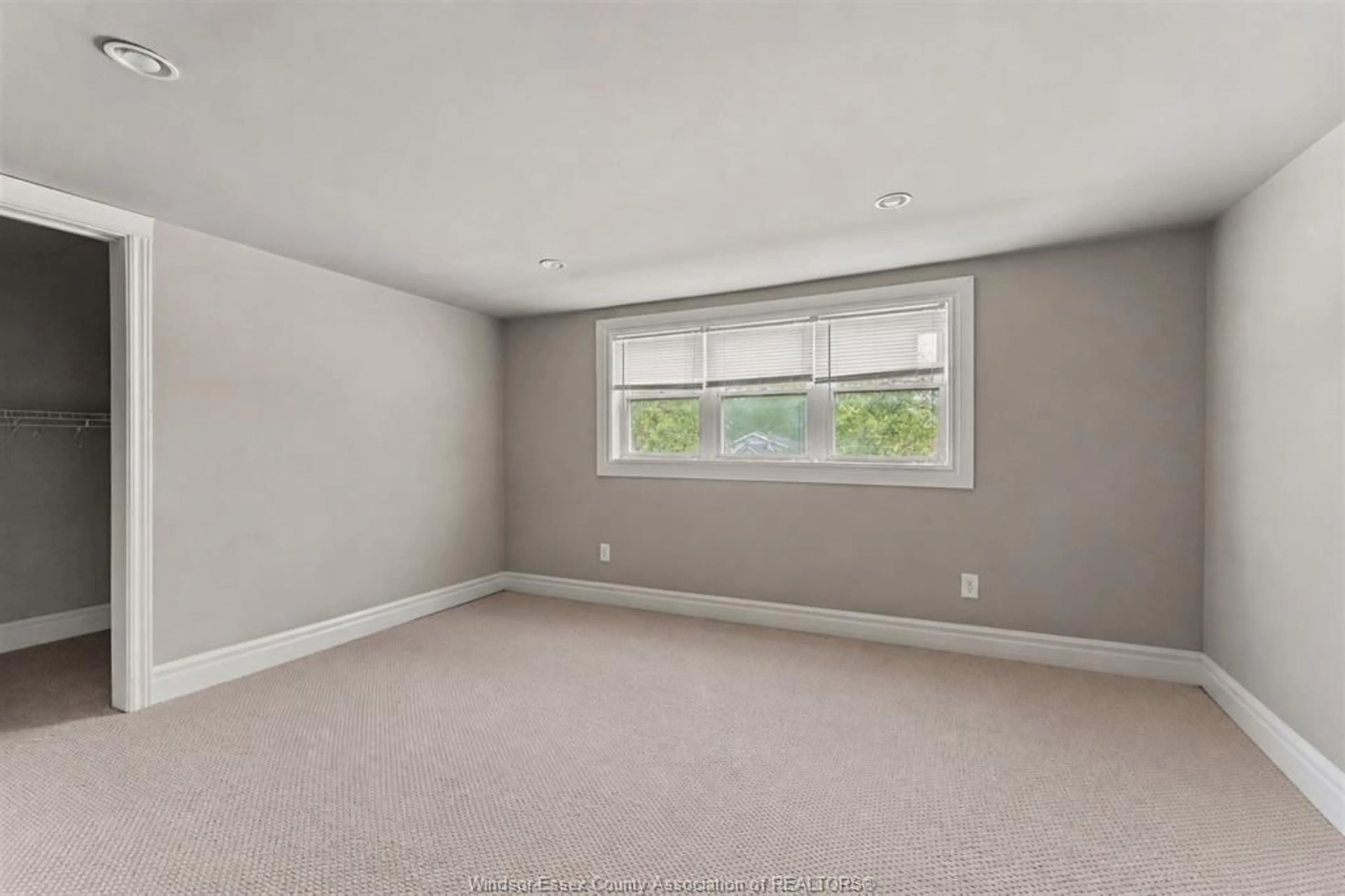 A pic of a room for 549 CLOVER, Windsor Ontario N8P 1C5