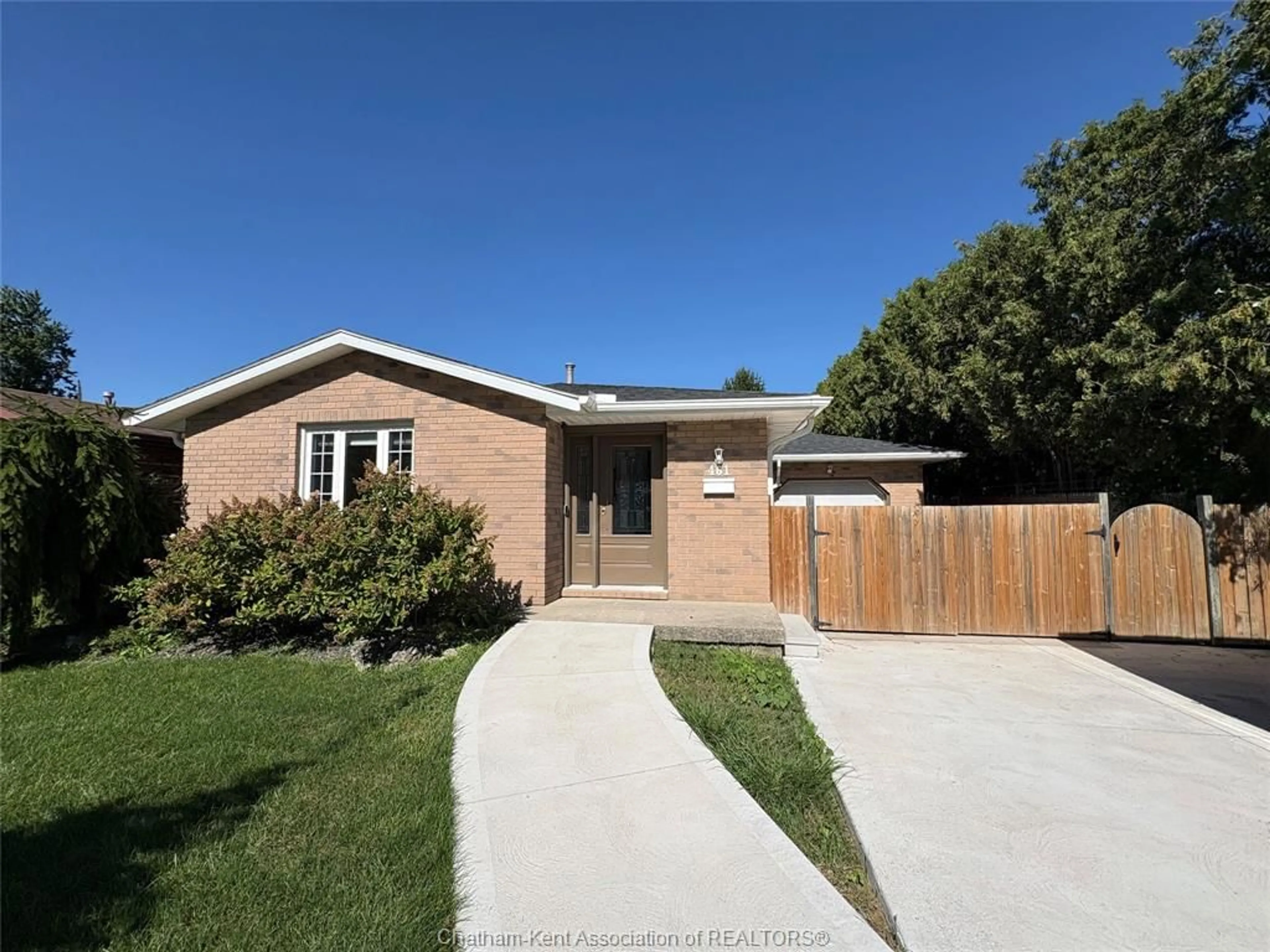 Home with brick exterior material, street for 461 McNaughton Ave, Chatham Ontario N7L 4K3