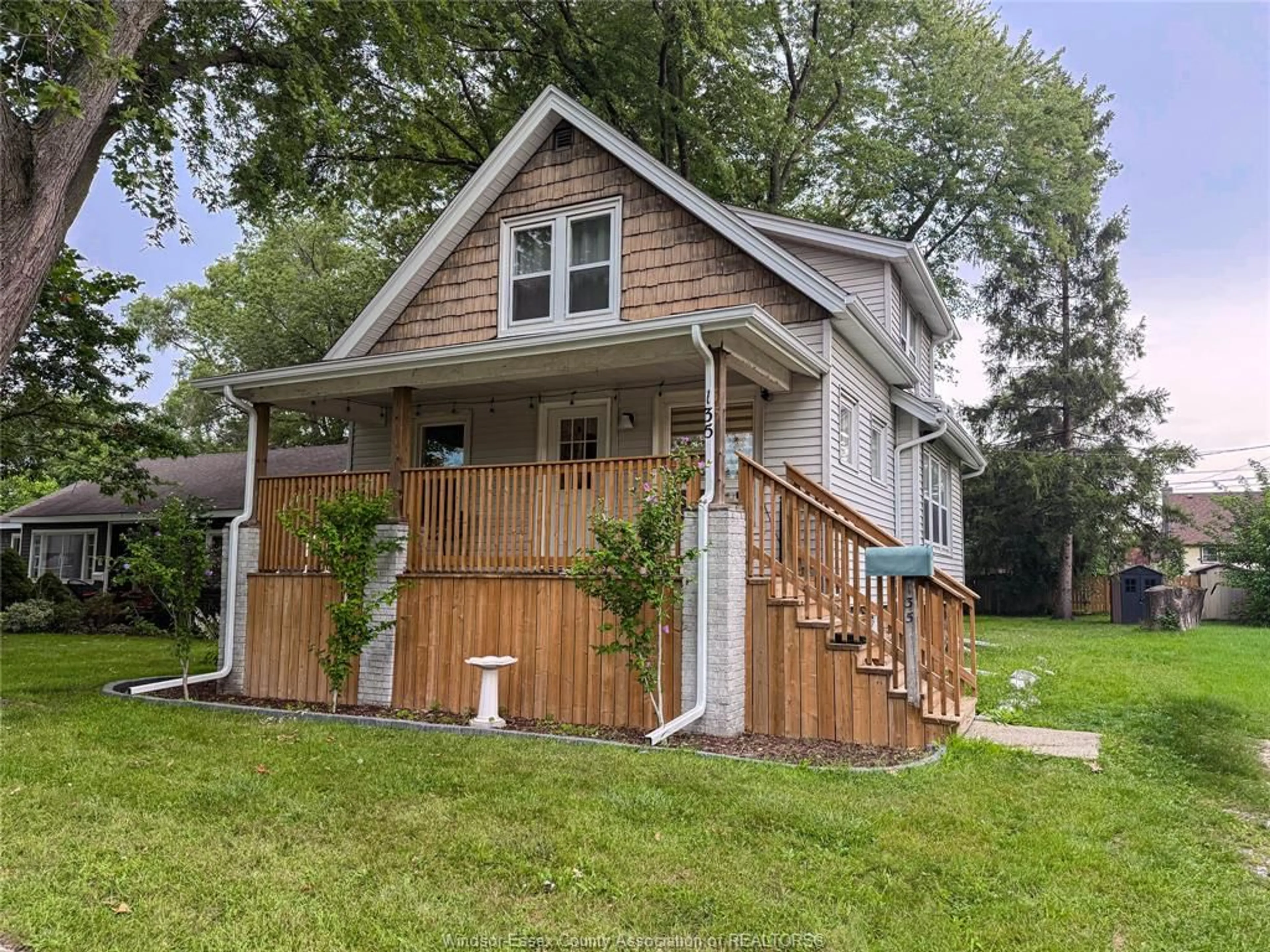 Unknown for 135 MAPLE Ave, LaSalle Ontario N9J 1N7