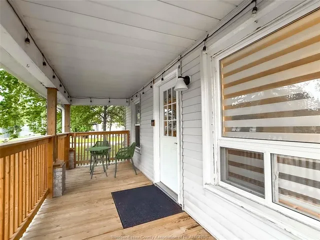 135 MAPLE Ave, LaSalle 4