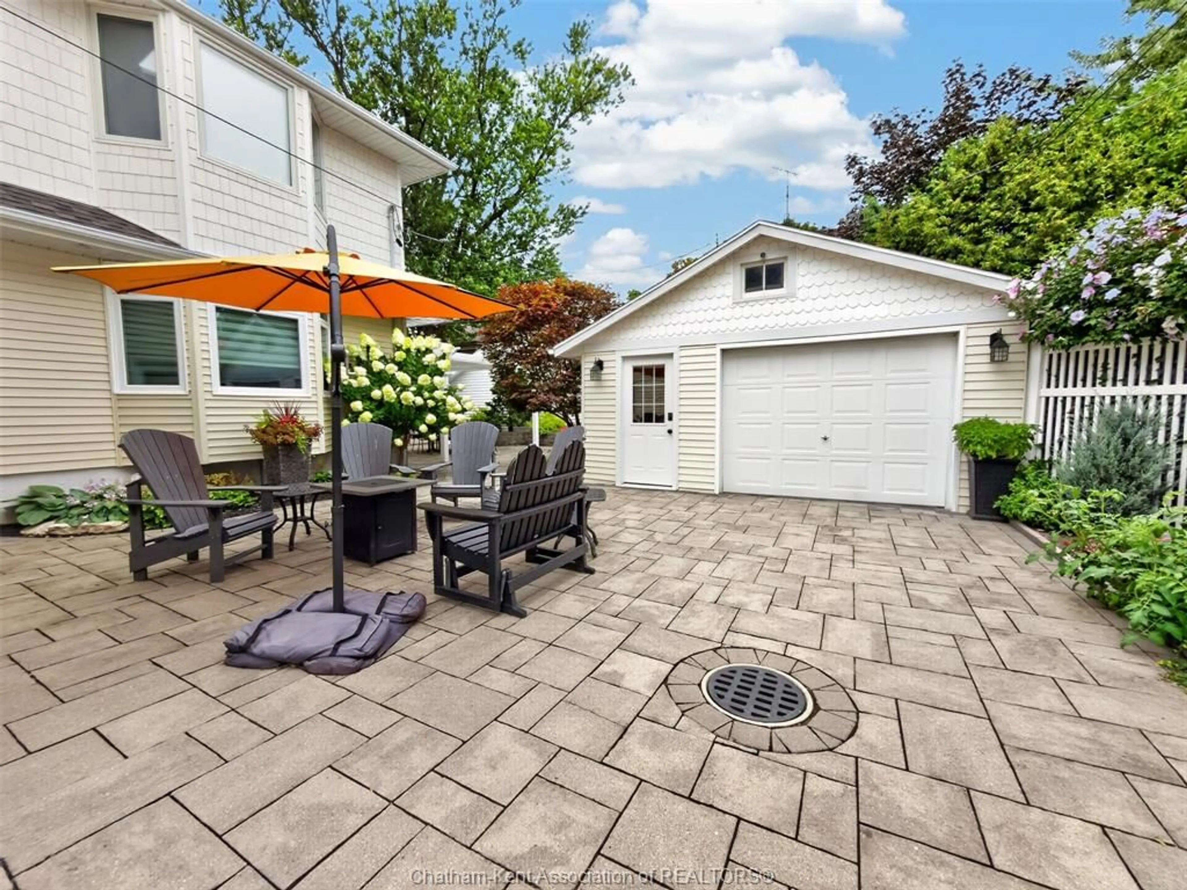 Patio, street for 15 Ellwood Ave, Chatham Ontario N7M 3K2