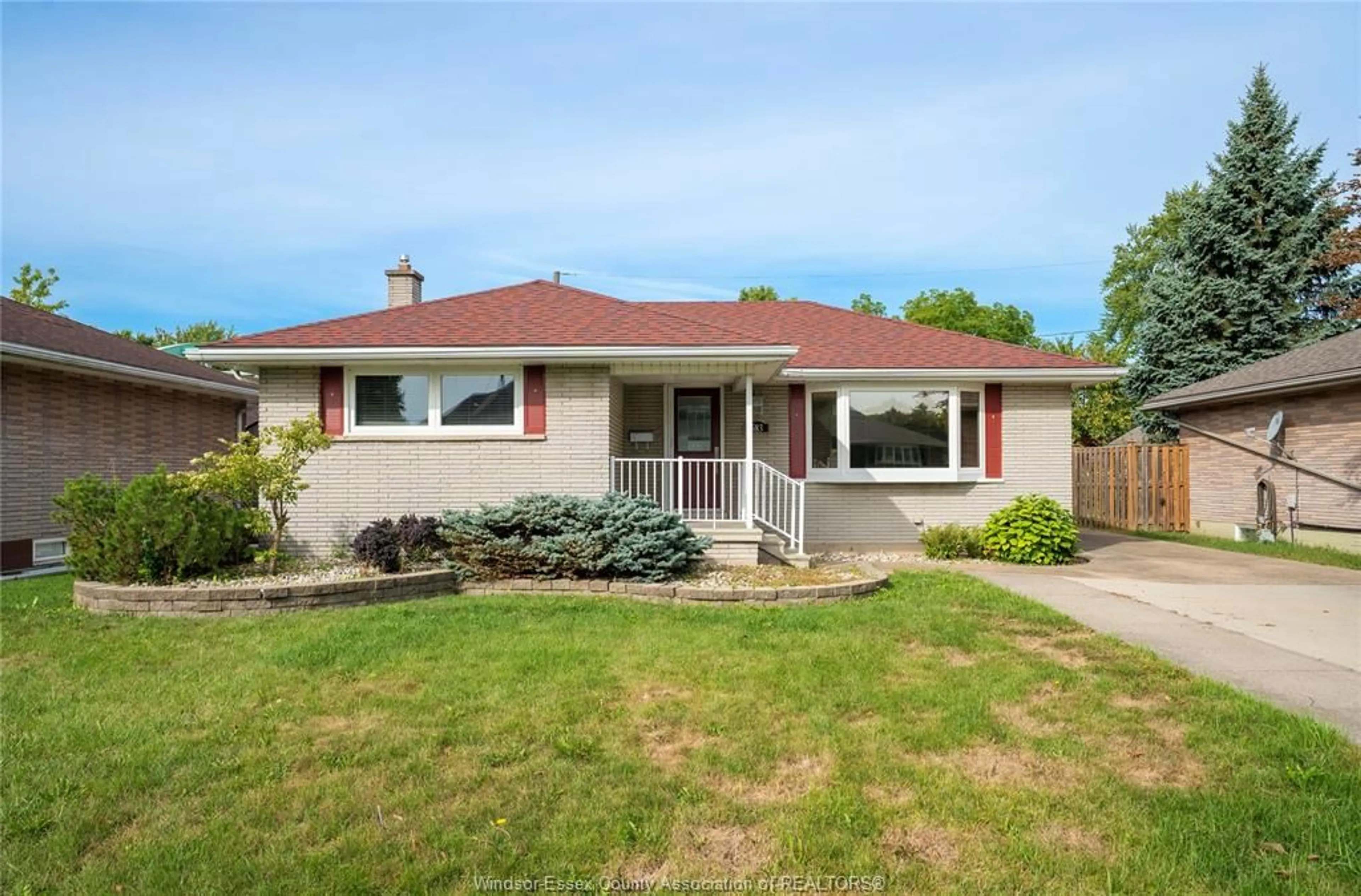 Home with vinyl exterior material, street for 583 BERTHA, Windsor Ontario N8P 1B6